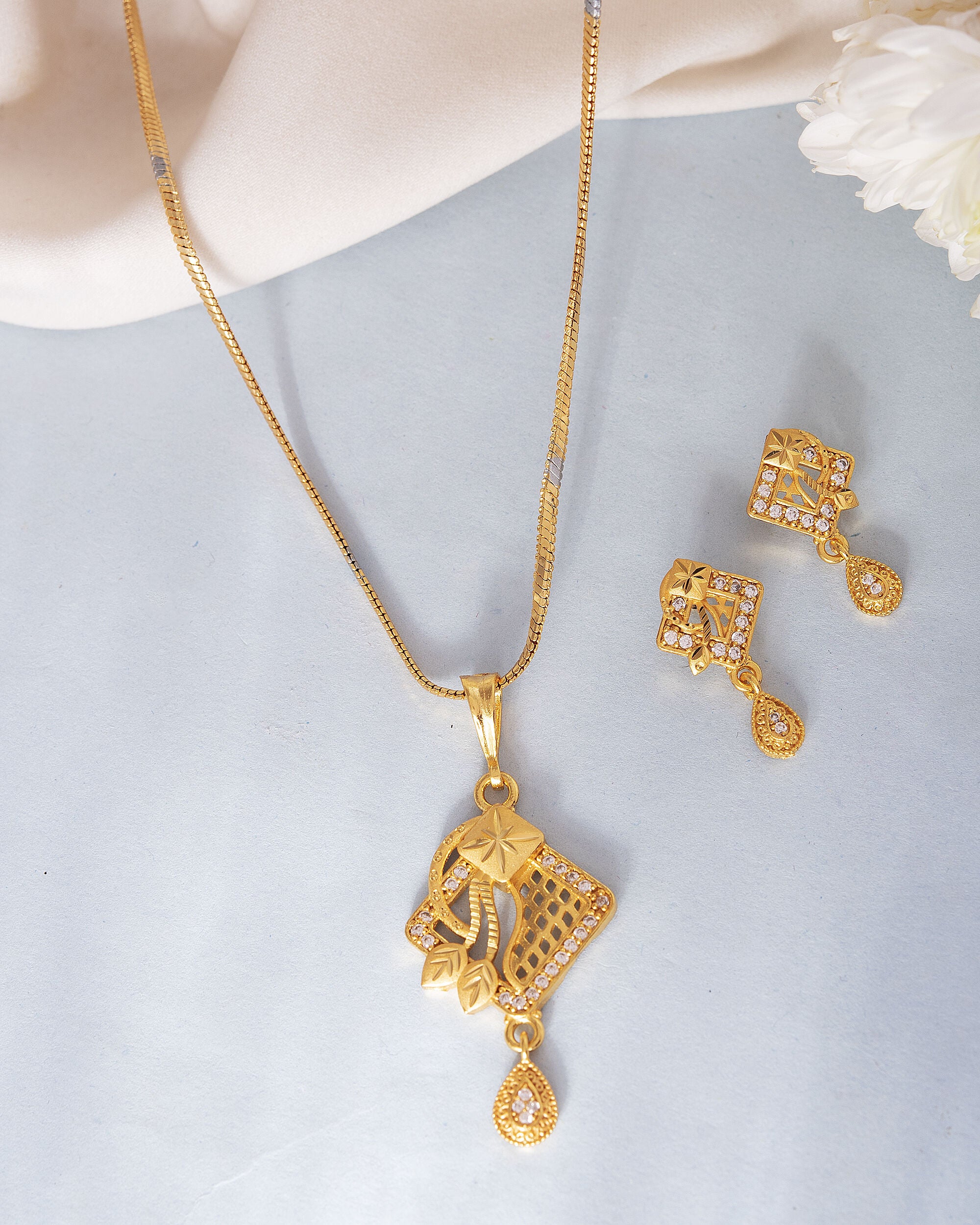 VOJ Gold-Polished AD Stone Studded Geometrical Design Chain Set - Distacart