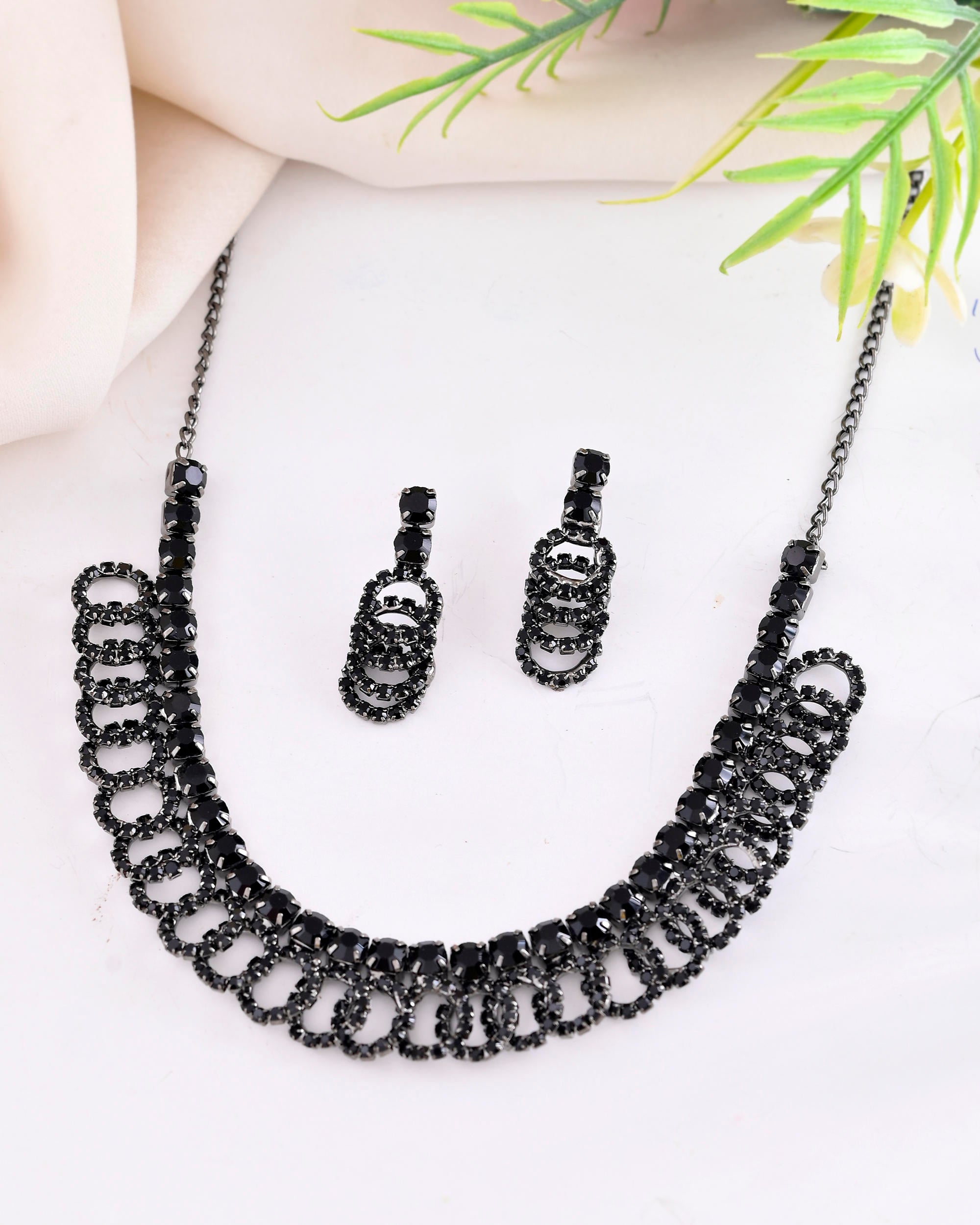 VOJ Black Circular Stone Studded Jewellery Set - Distacart