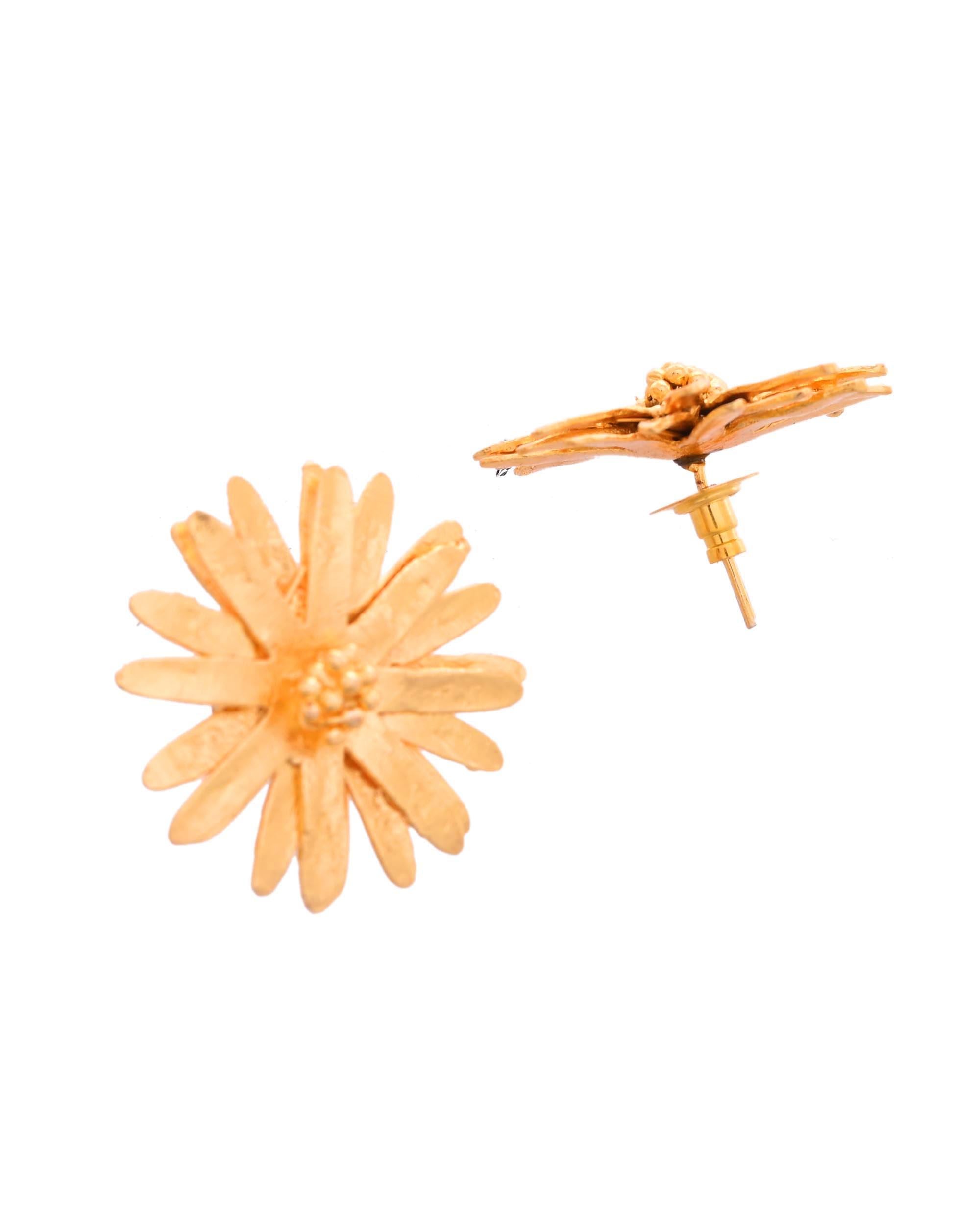 VOJ Gold Polished Anti Tarnish Elegent Floral Shaped Stud Earrings
