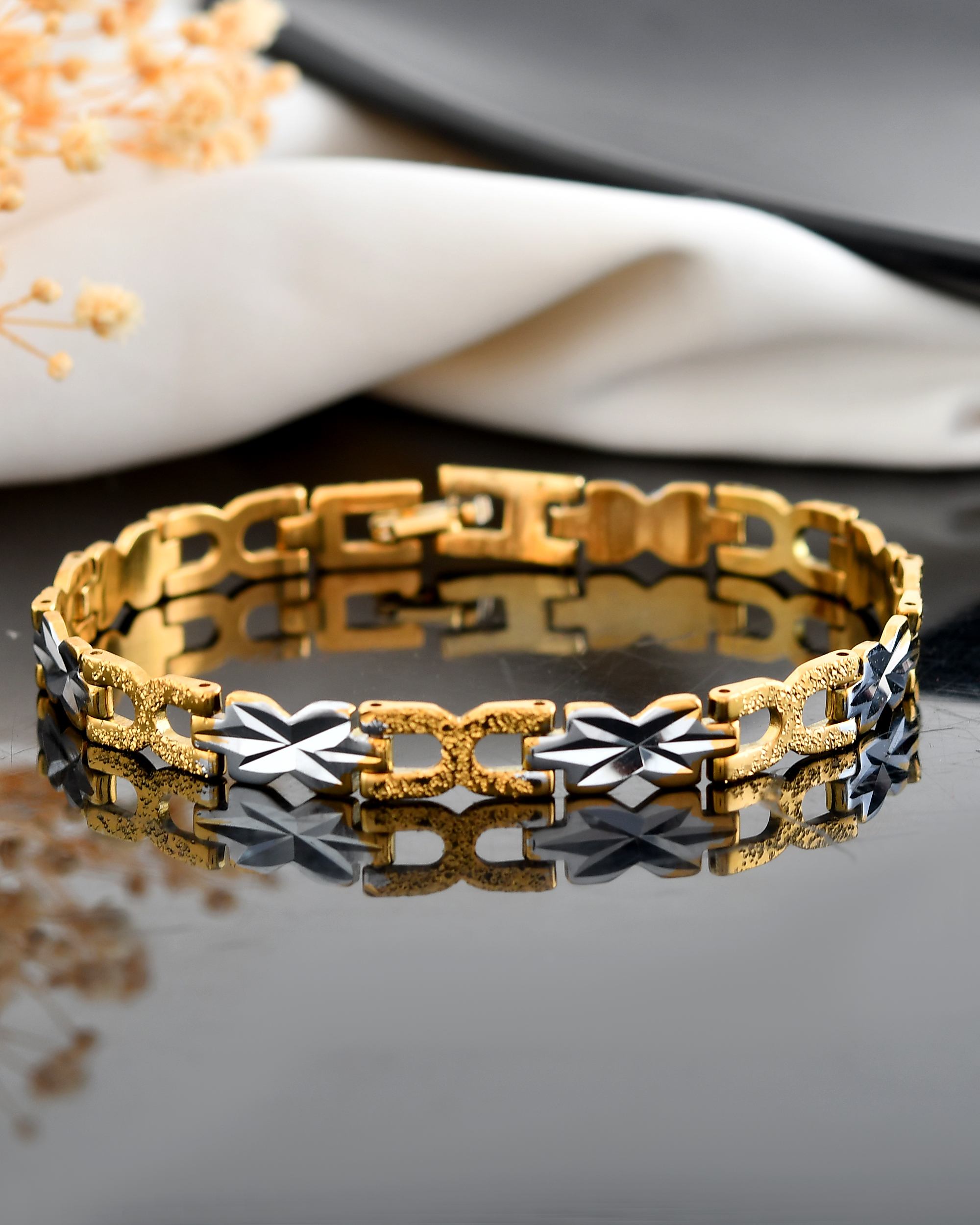 VOJ Men Gold Polished & Silver-Toned Exquisite Alloy Link Bracelet