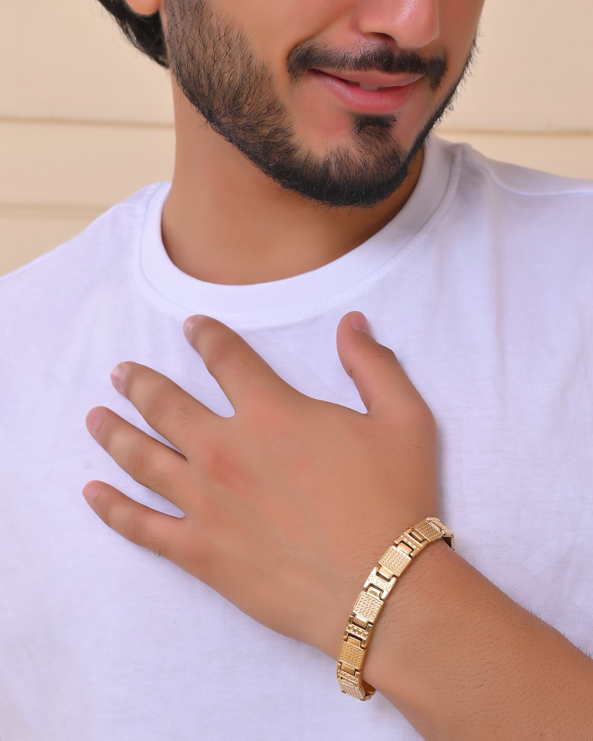 VOJ Men Gold-Toned Stainless Steel Textured Chain Bracelet