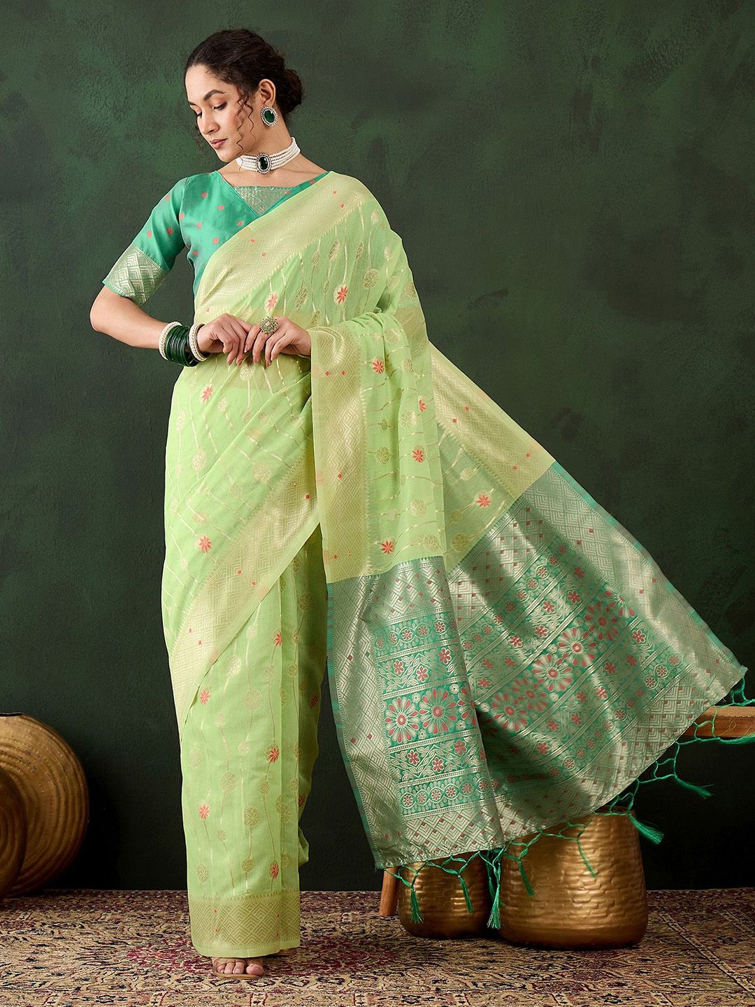 Mitera Ethnic Motifs Woven Design Zari Saree - Distacart