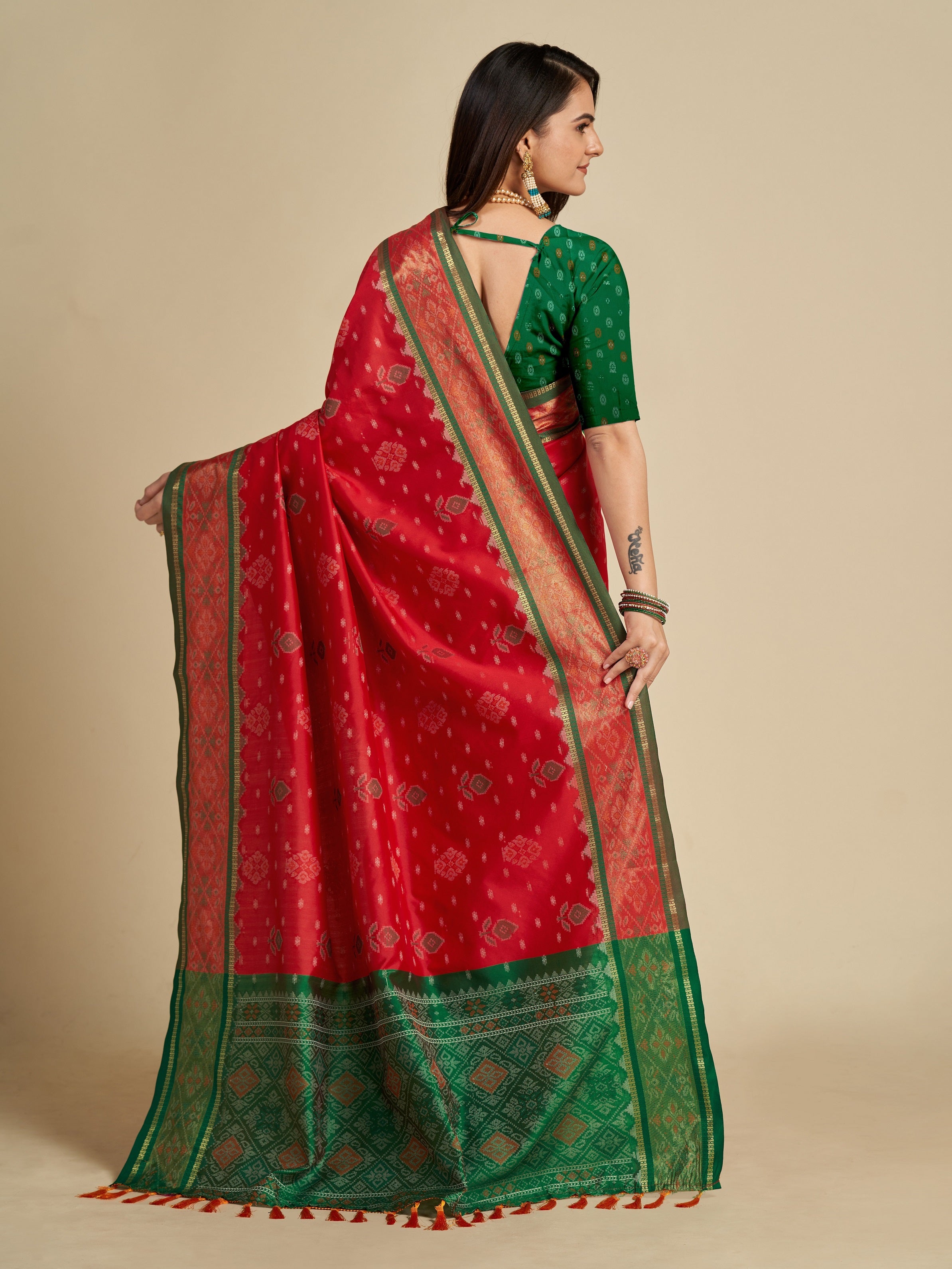 Vedant Vastram Red Color Kanjeevaram Silk Saree - Red - Distacart
