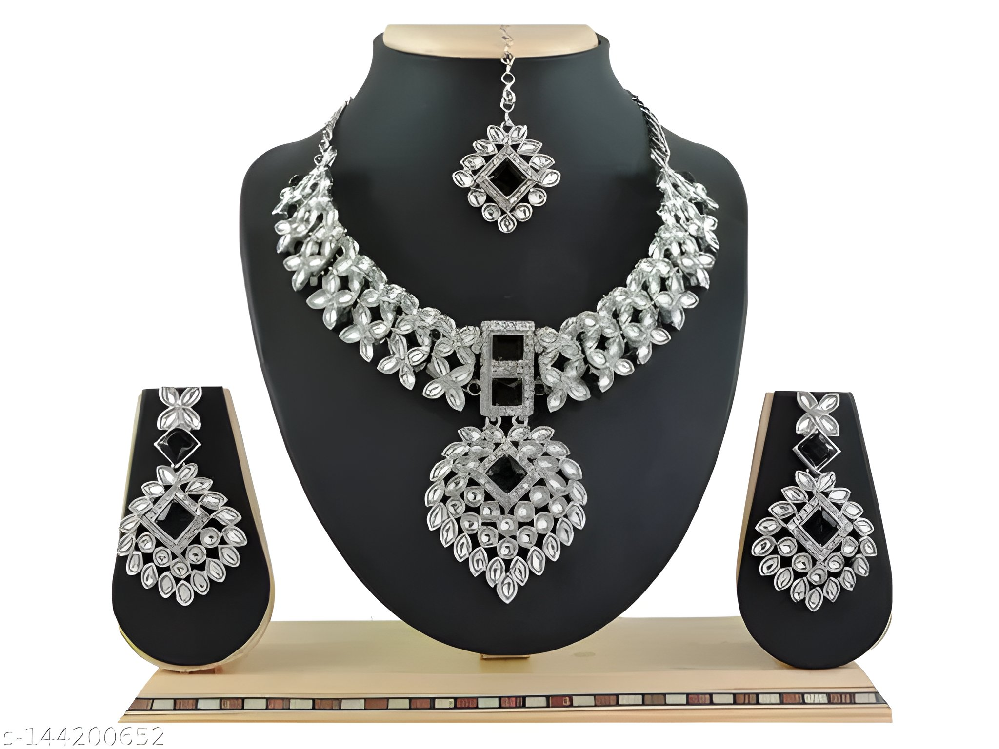 Jewel City Exquisite Crystal Flower Necklace Set - Distacart