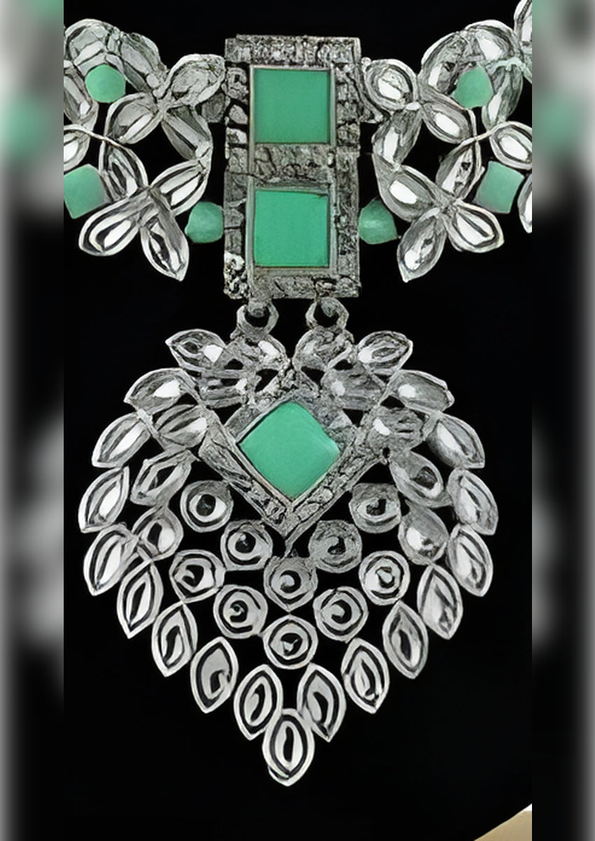 Jewel City Exquisite Crystal Flower Necklace Set