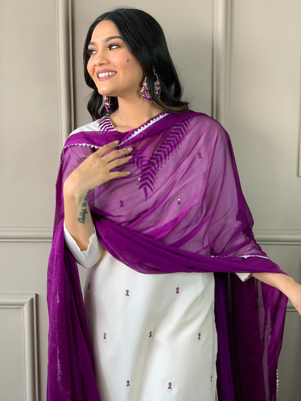 Malishka Women's Offwhite Rayon Slub with inner Embroidery Kurta Set With Dupatta - Distacart