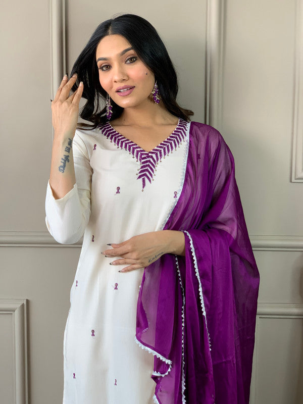 Malishka Women's Offwhite Rayon Slub with inner Embroidery Kurta Set With Dupatta - Distacart