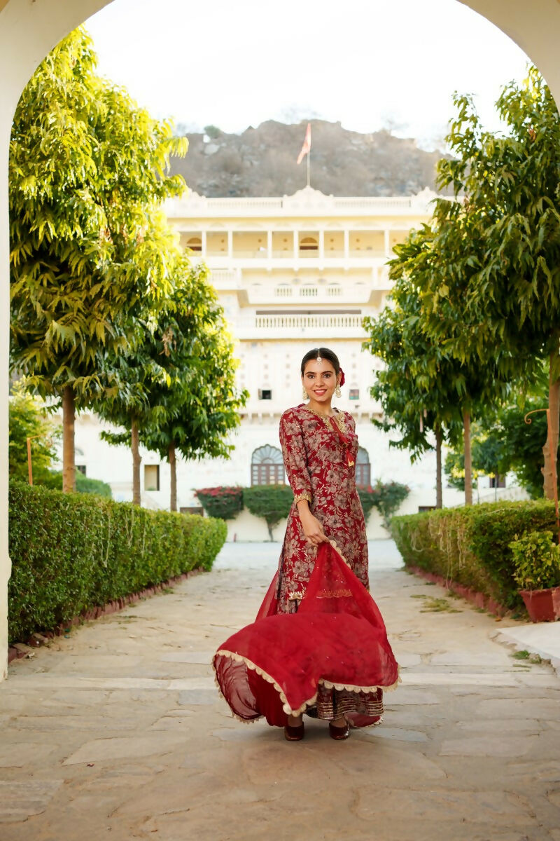 Vaasva Women Maroon Muslin Floral & Embroidered Cut Work Kurta ,Sharara & Dupatta set - Distacart