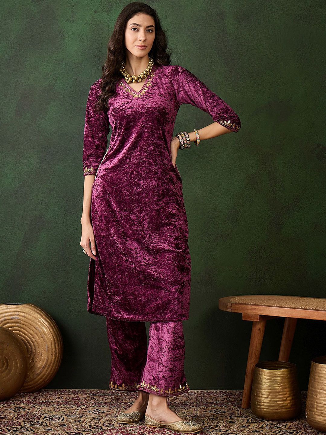 Sangria Embroidered Straight Velvet Kurta - Distacart