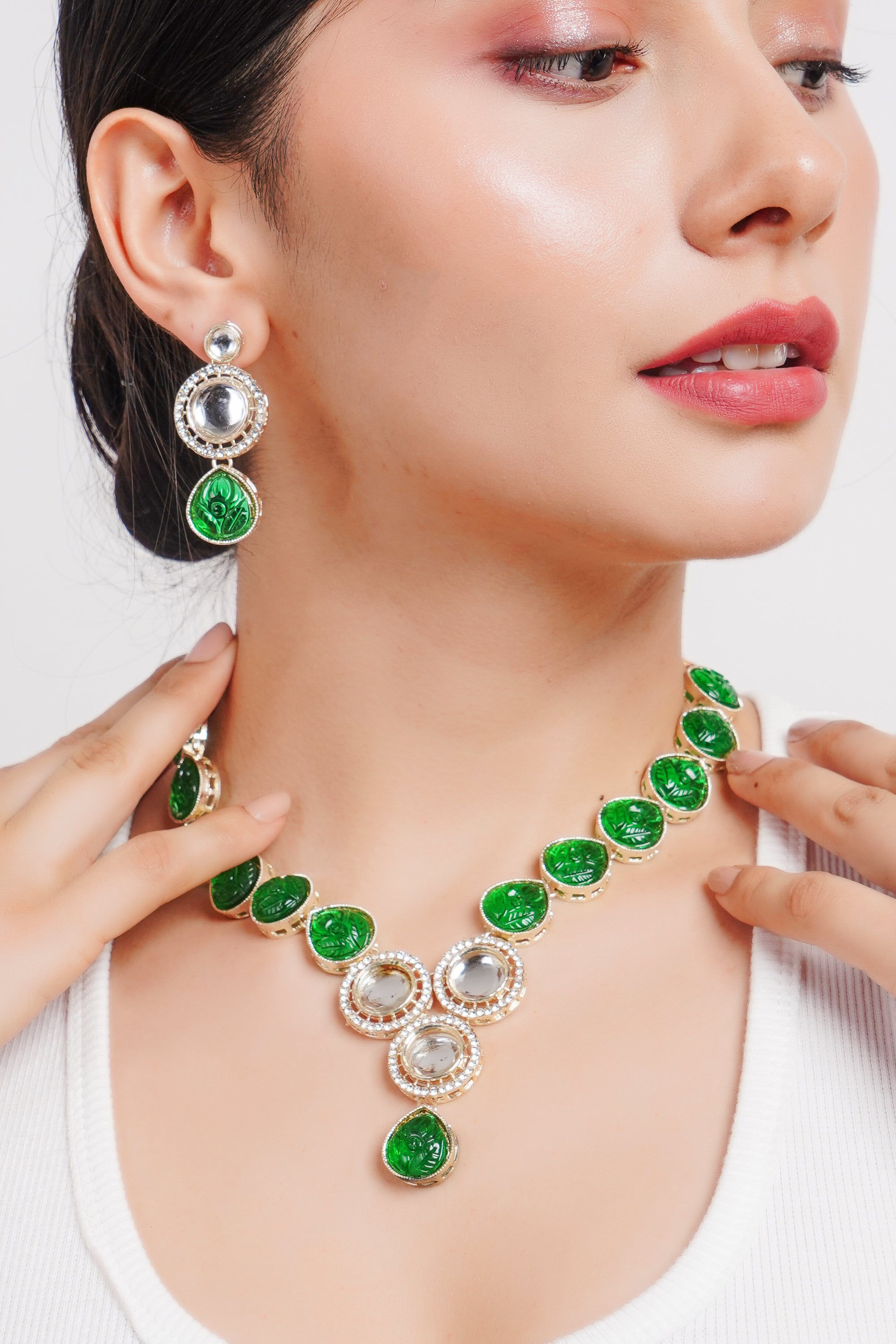 Divisha Alloy Gold-plated Green Jewellery Set
