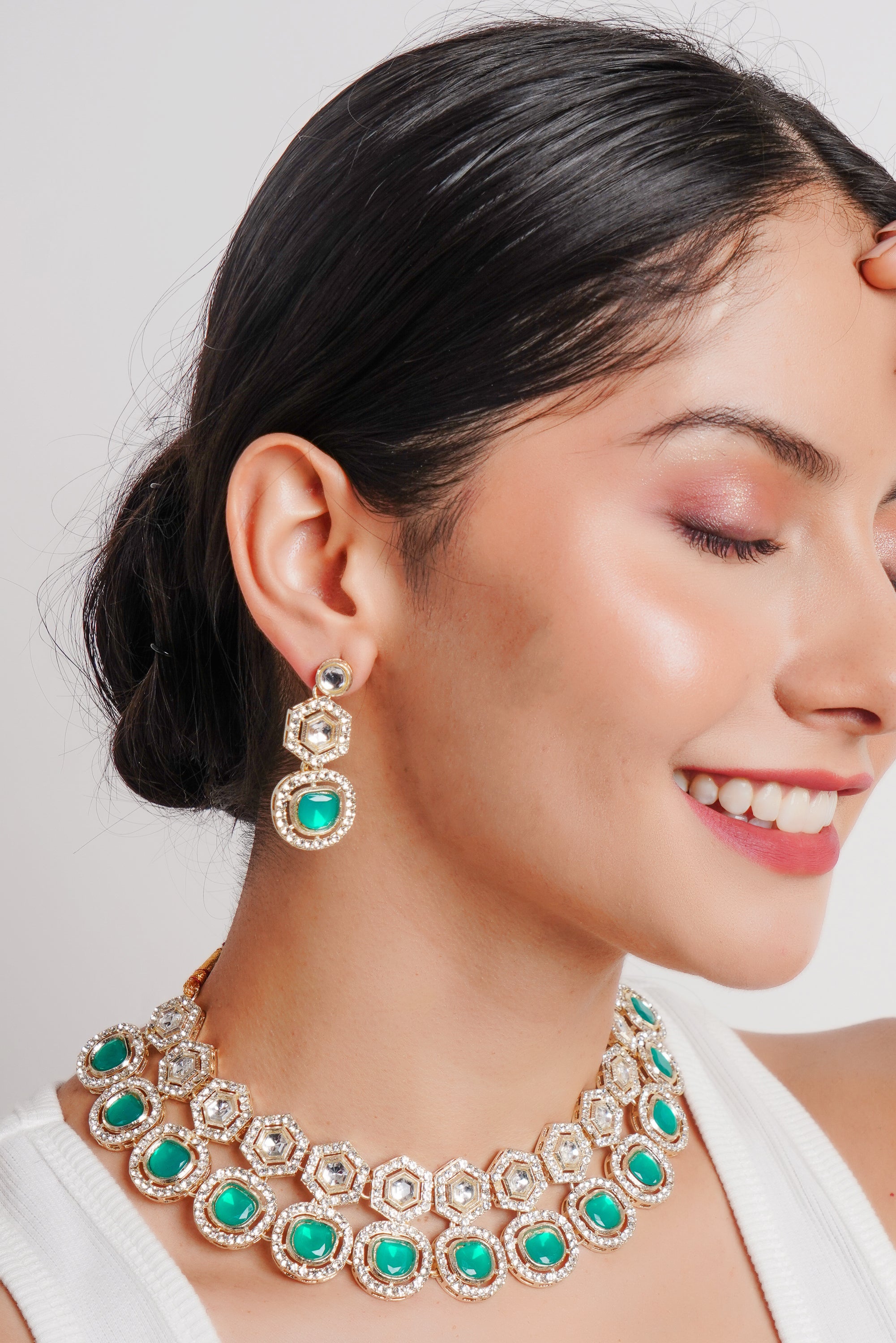 Divisha Alloy Gold-plated Green Jewellery Set