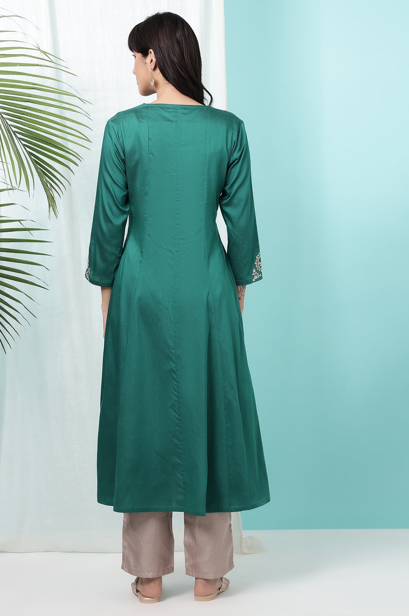 https://cdn.shopify.com/s/files/1/0722/3148/5636/files/W10451-221250_5_2fb36053-c2bd-45f2-9d44-c3aa2e1799b9.jpg?v=1760494726