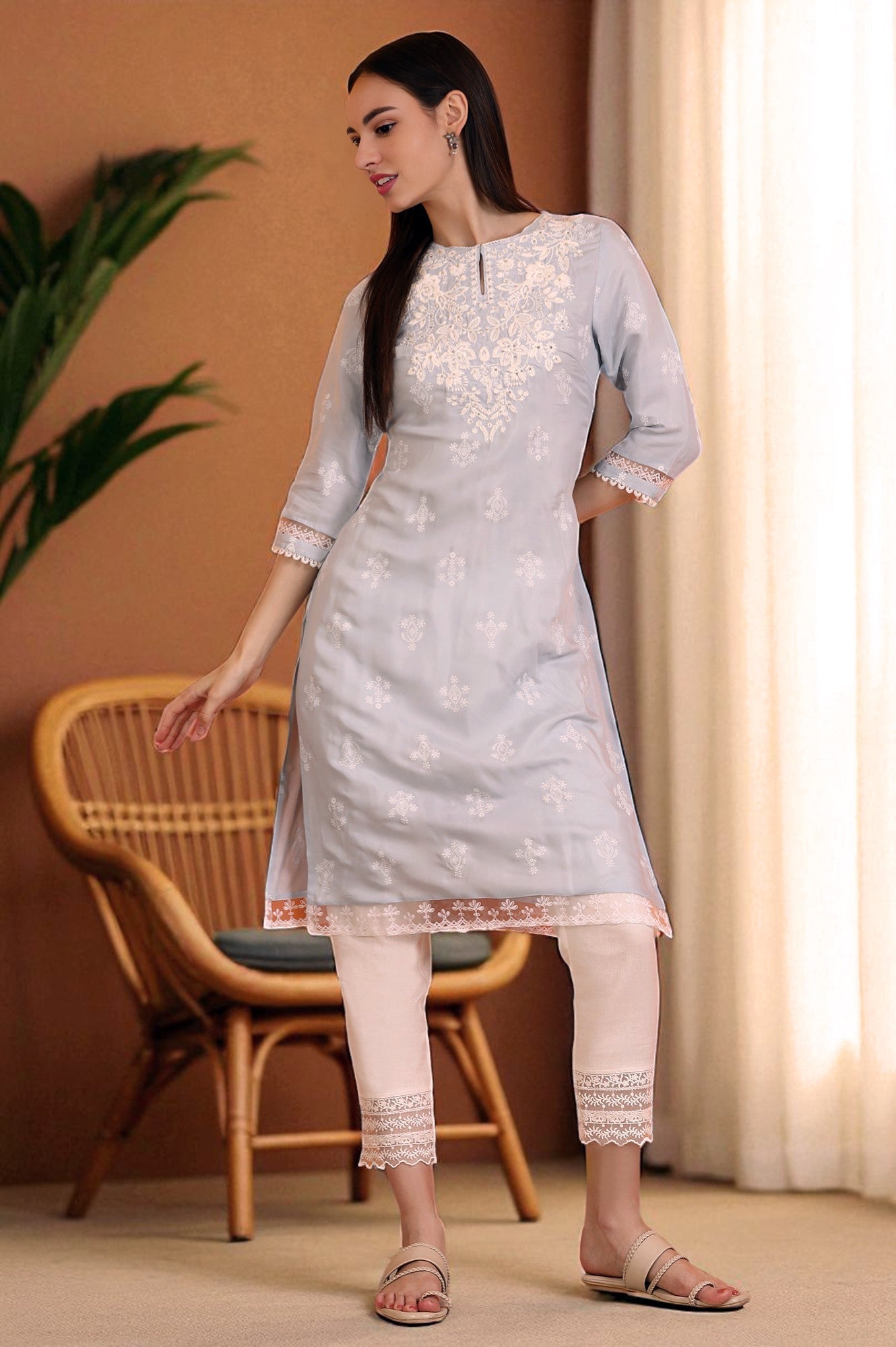 https://cdn.shopify.com/s/files/1/0722/3148/5636/files/W10495-125176.jpg?v=1760496423