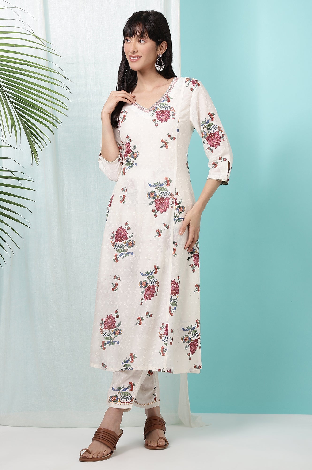 https://cdn.shopify.com/s/files/1/0722/3148/5636/files/W12256-124240_2_ea2cc5a3-24d2-41d6-be30-ec71d5580a6f.jpg?v=1760495428