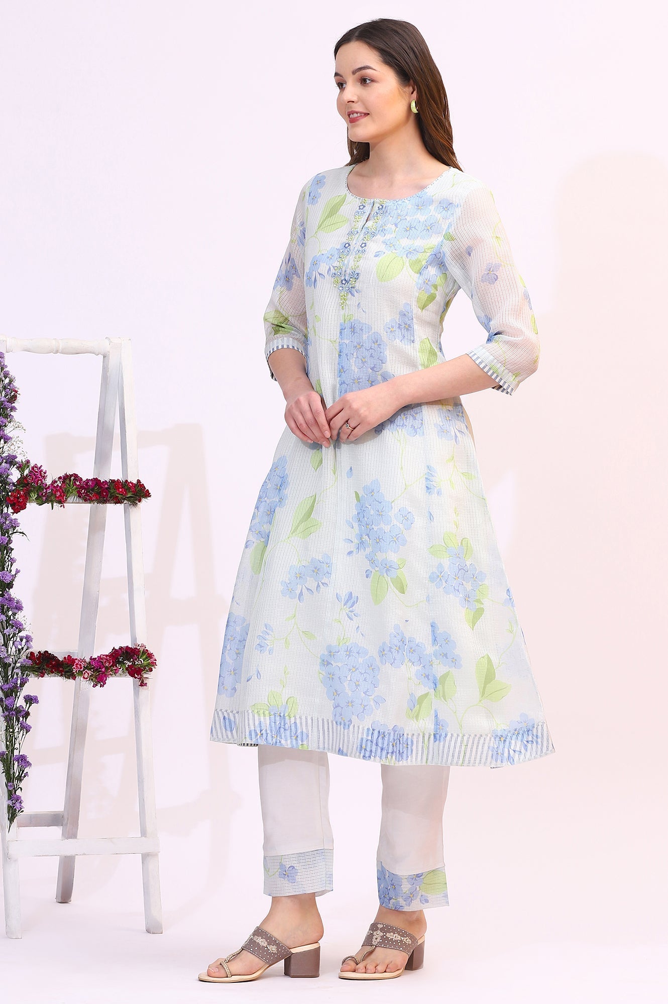 https://cdn.shopify.com/s/files/1/0722/3148/5636/files/W12501-125432_4_94fbd8a4-c7fe-4adf-80af-182fea4ae8b8.jpg?v=1760494247
