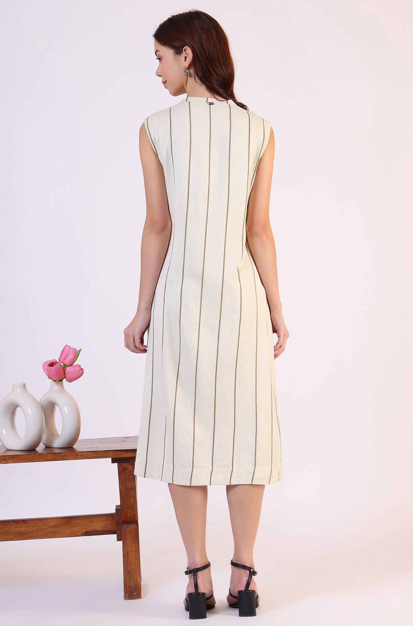 https://cdn.shopify.com/s/files/1/0722/3148/5636/files/W12523-314166_5.jpg?v=1760492804