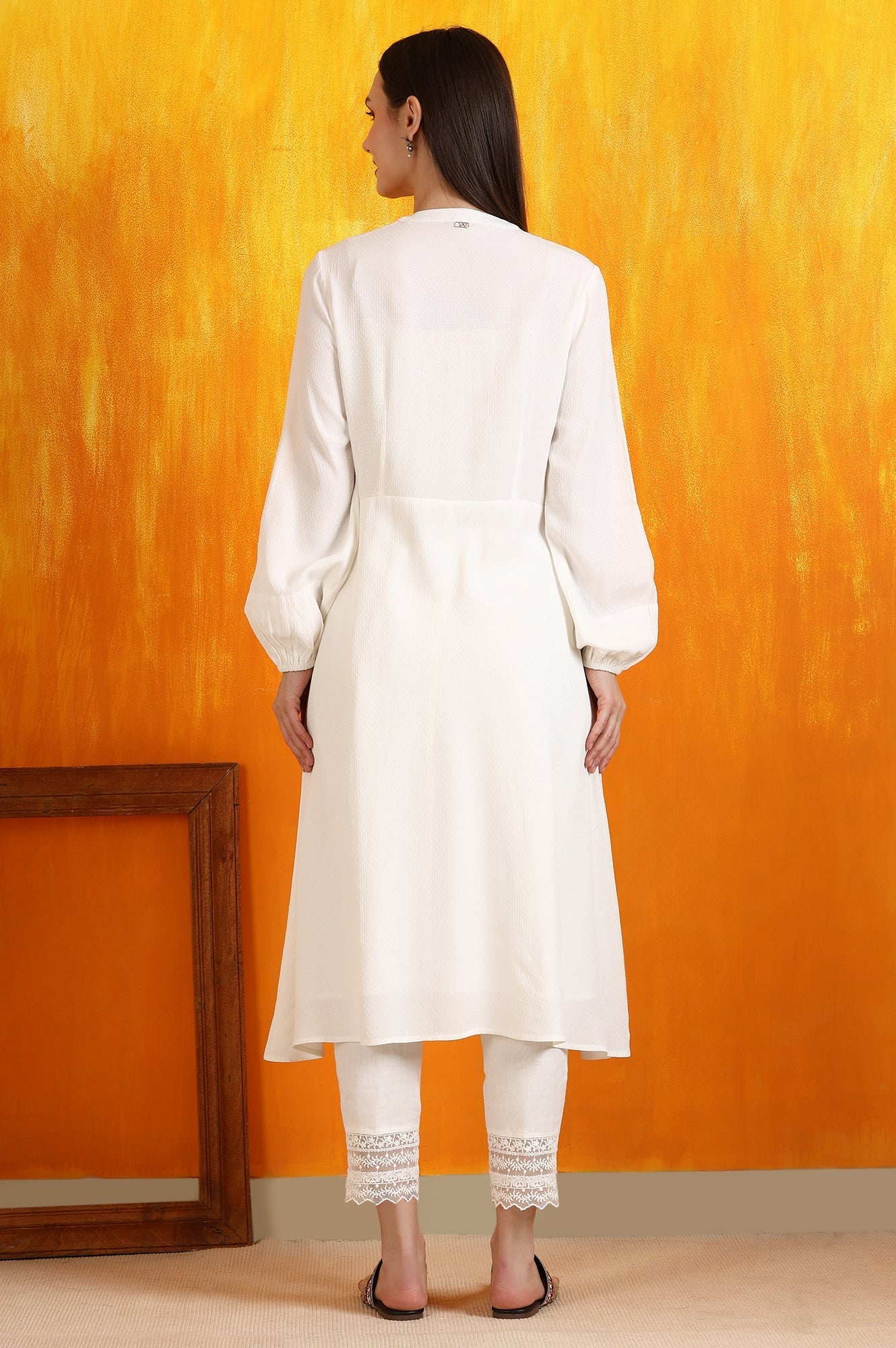 https://cdn.shopify.com/s/files/1/0722/3148/5636/files/W12603-219989_5_33ab8062-8e1c-4f2e-9c3f-b22f7a6193a2.jpg?v=1760494575