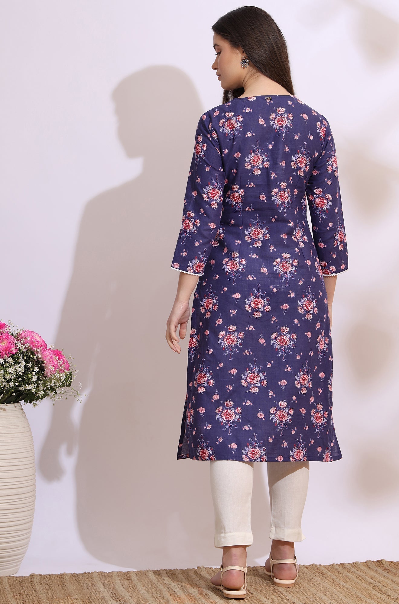 https://cdn.shopify.com/s/files/1/0722/3148/5636/files/W12792-126187_5.jpg?v=1760494396