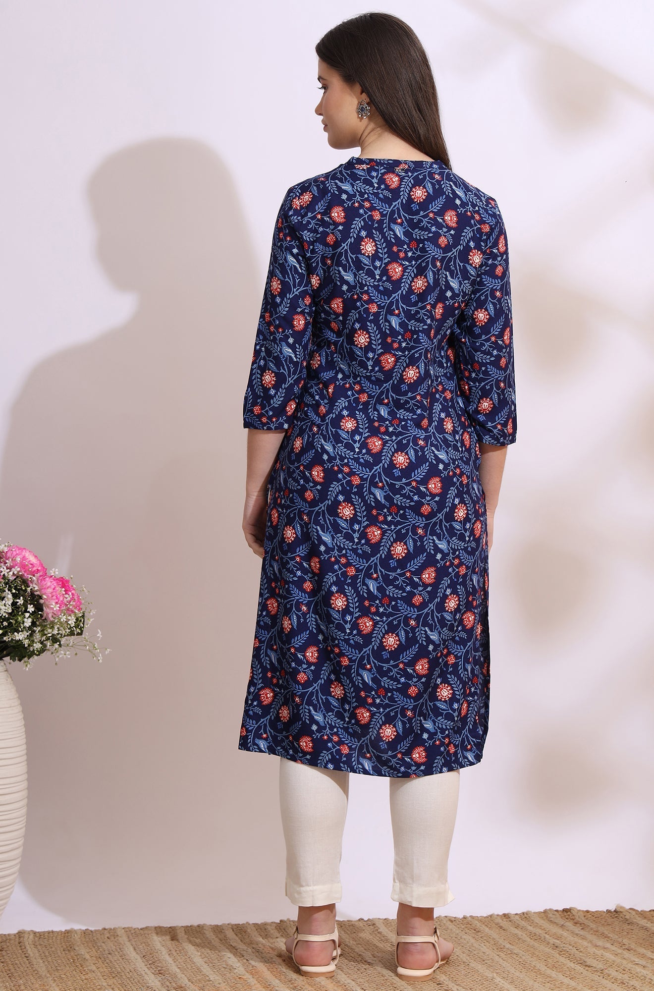 https://cdn.shopify.com/s/files/1/0722/3148/5636/files/W12797-126185_5.jpg?v=1772275990