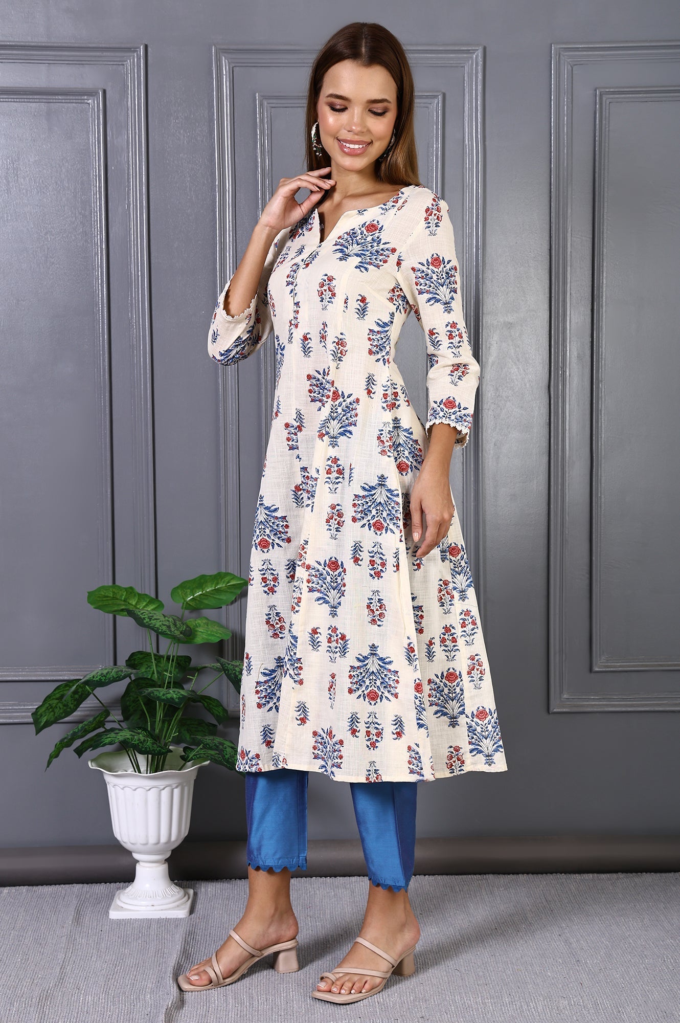 https://cdn.shopify.com/s/files/1/0722/3148/5636/files/W12815-125934_4_ca6bcaee-5f3b-4dcd-b6f1-89975a1b0d7e.jpg?v=1760495844