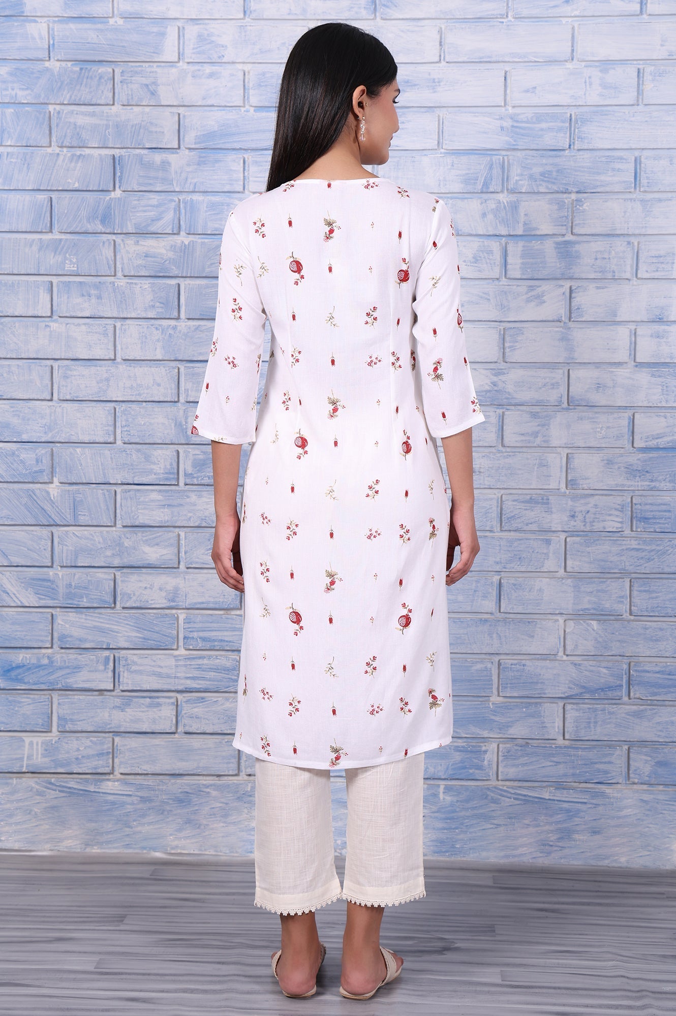 https://cdn.shopify.com/s/files/1/0722/3148/5636/files/W12933-125982_5.jpg?v=1760497037