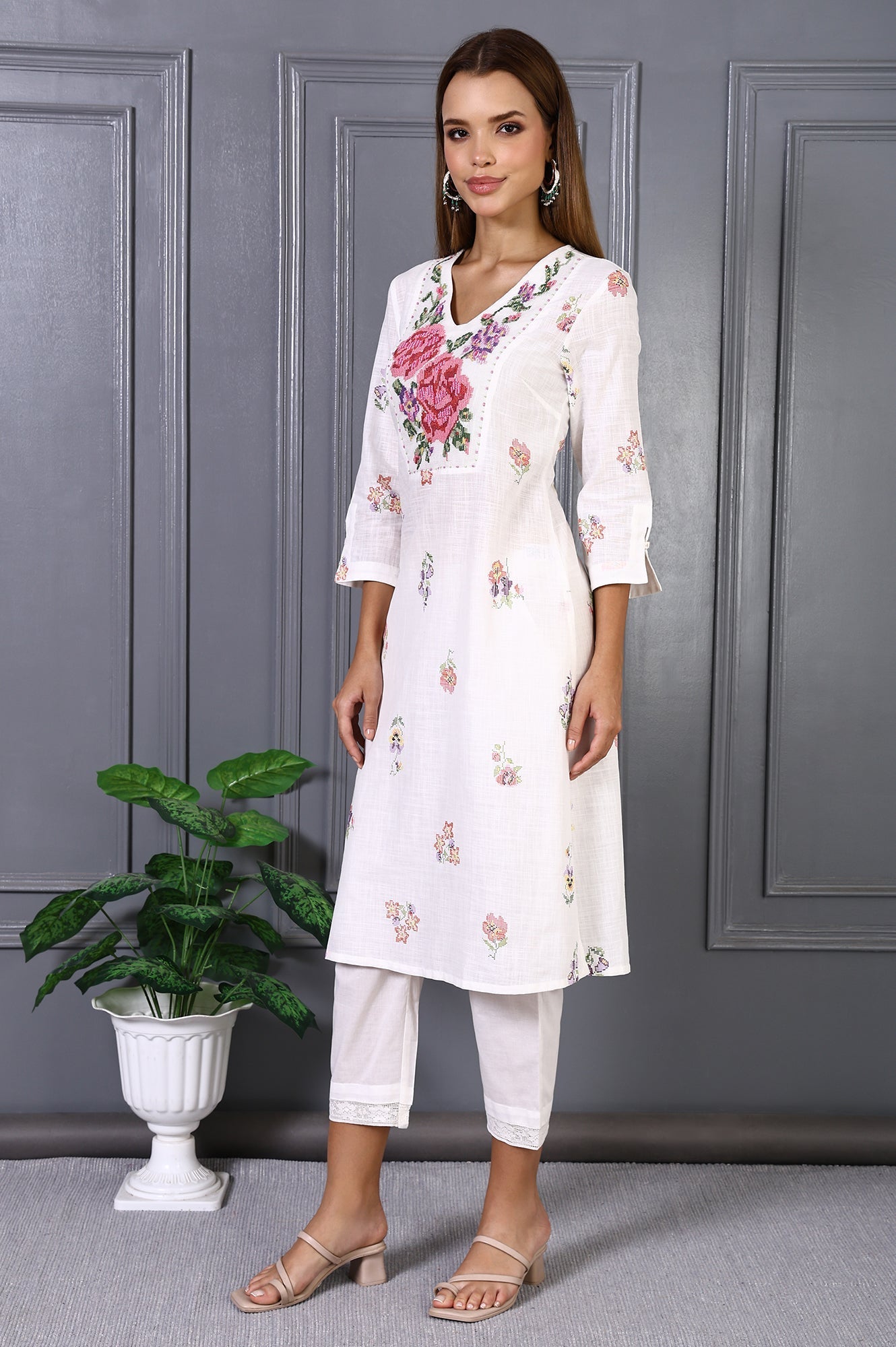 https://cdn.shopify.com/s/files/1/0722/3148/5636/files/W12980-125832_4_66c2bdf2-33cf-49cd-9388-a3969741c96d.jpg?v=1760495874