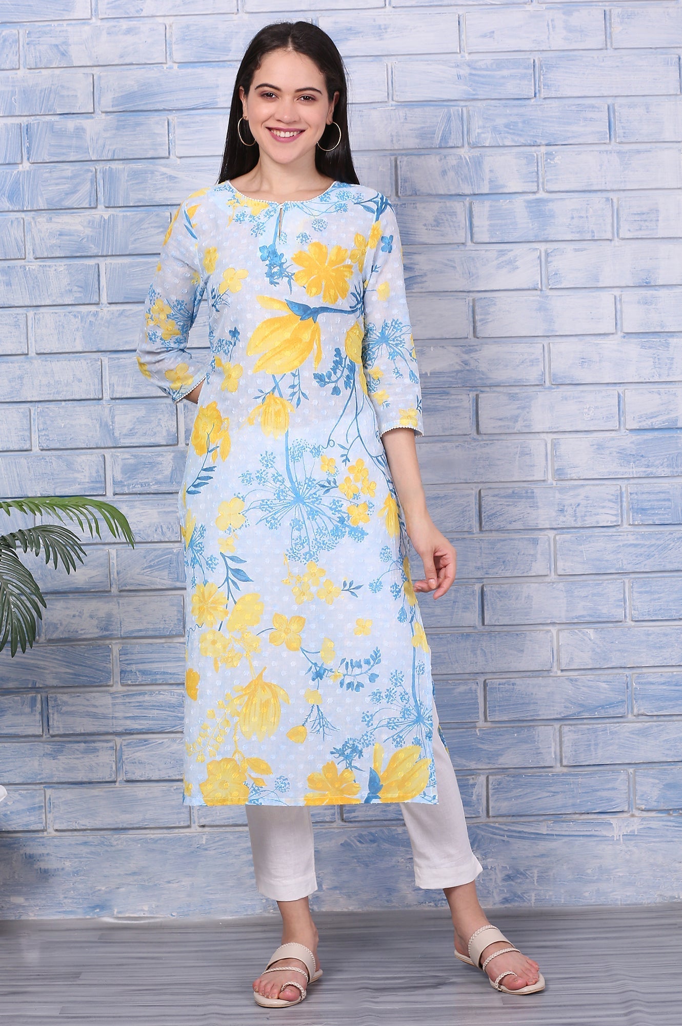 https://cdn.shopify.com/s/files/1/0722/3148/5636/files/W13014-125904_2.jpg?v=1760494704