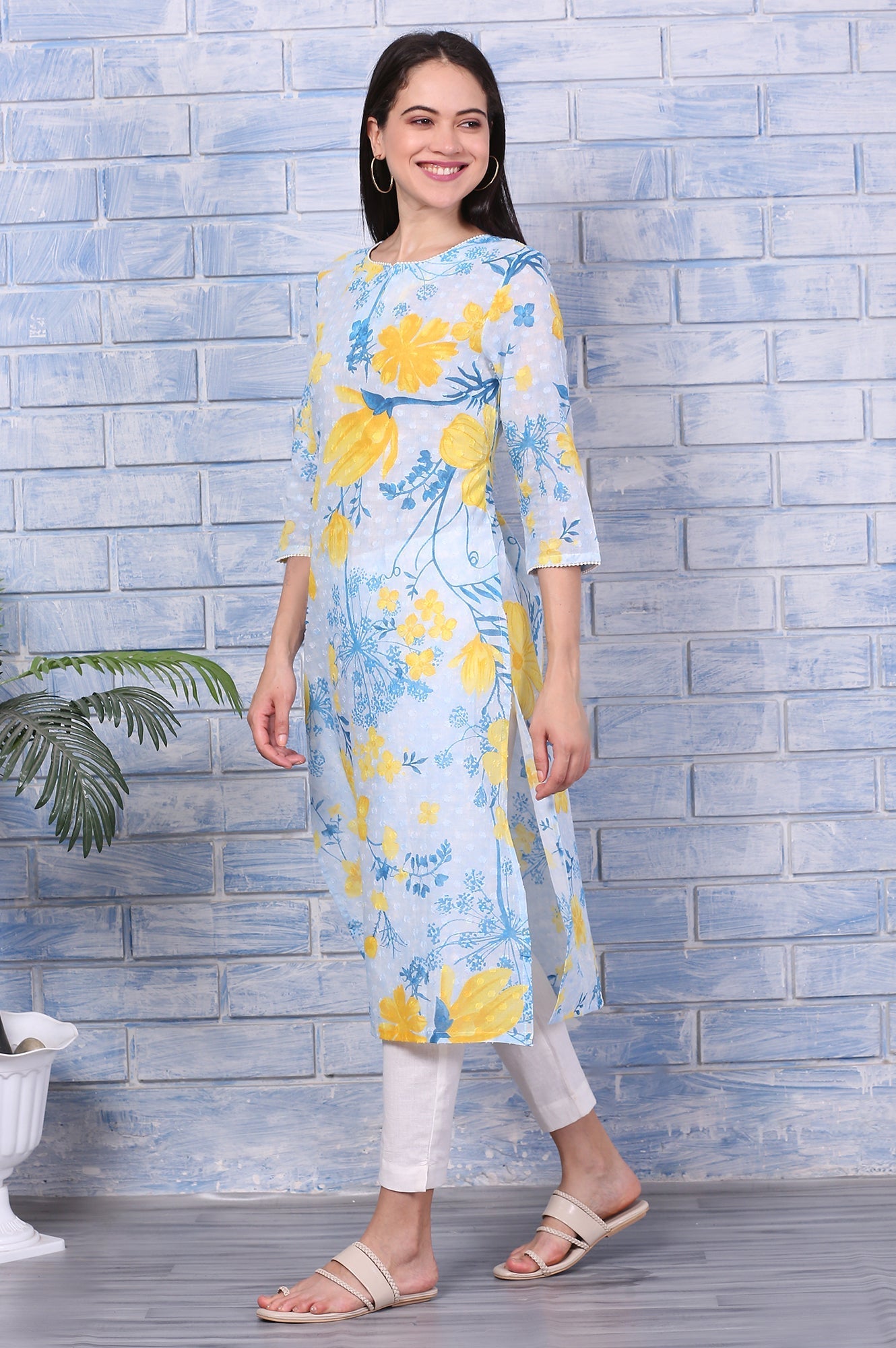 https://cdn.shopify.com/s/files/1/0722/3148/5636/files/W13014-125904_4.jpg?v=1760494704