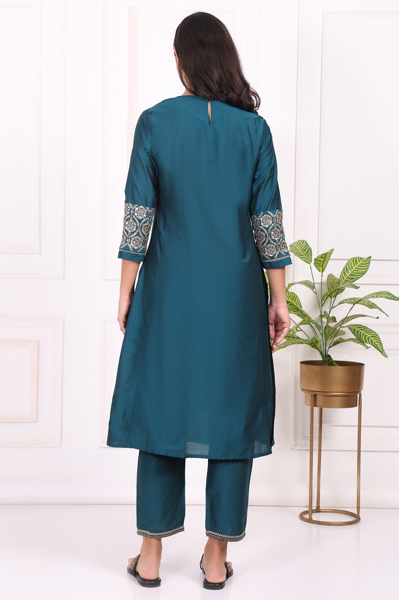 https://cdn.shopify.com/s/files/1/0722/3148/5636/files/W13457-222010_5.jpg?v=1772278215