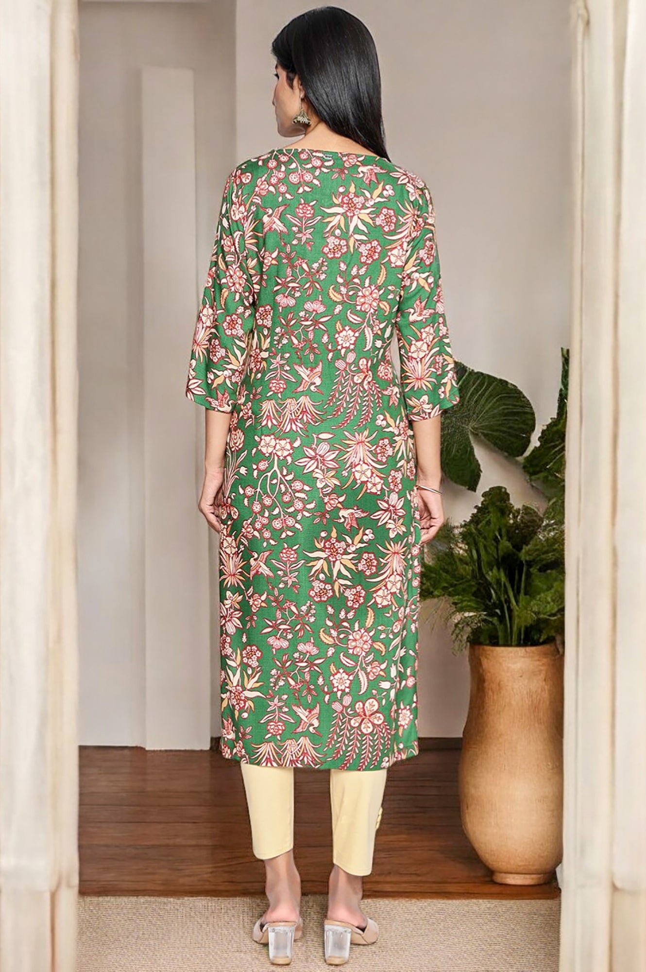 https://cdn.shopify.com/s/files/1/0722/3148/5636/files/W13507-127076_5.jpg?v=1760497879
