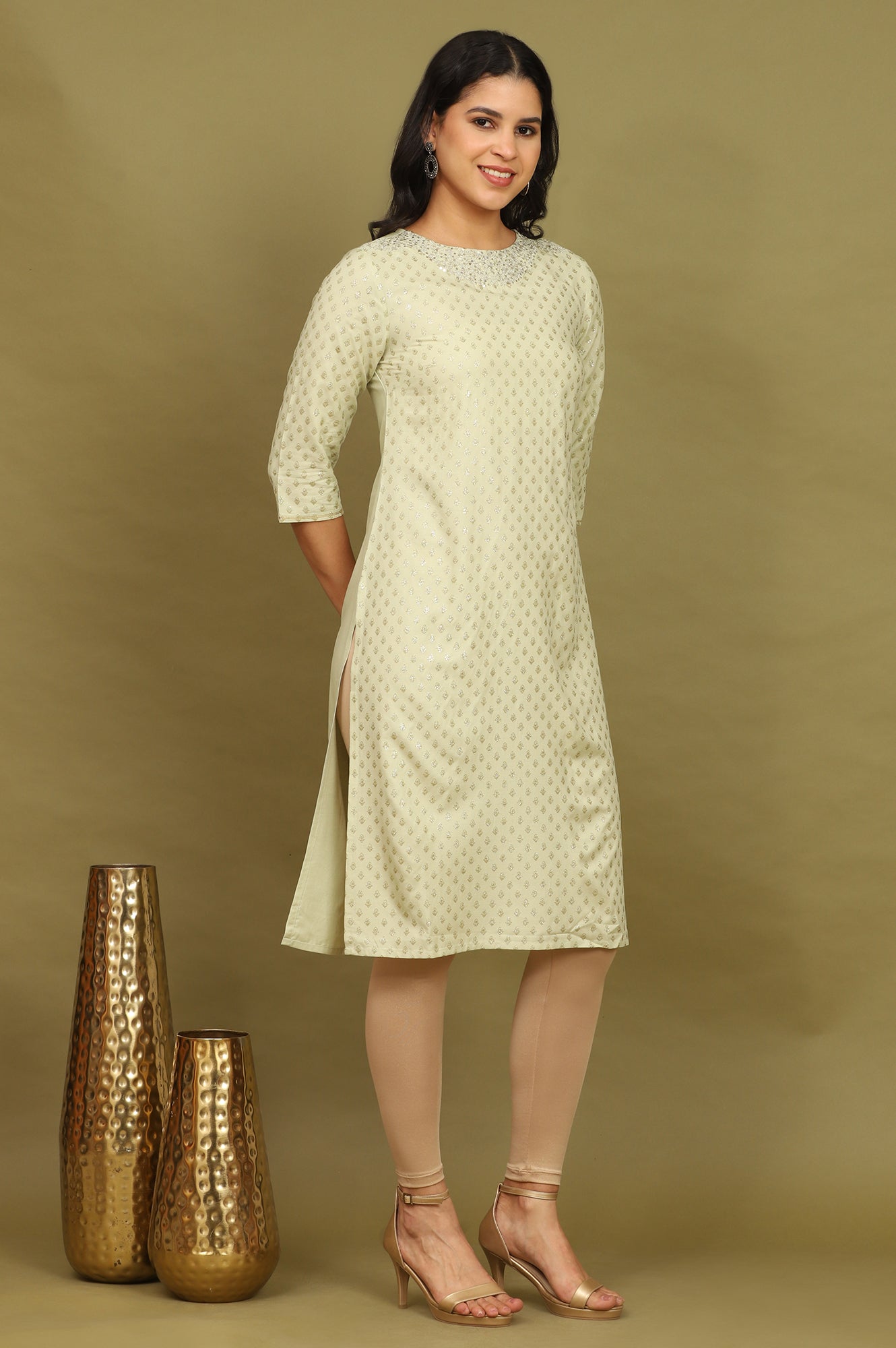 https://cdn.shopify.com/s/files/1/0722/3148/5636/files/W14110-115932_6_a961f05f-0553-44bd-b0c7-5fcfa39b5d2f.jpg?v=1760493943