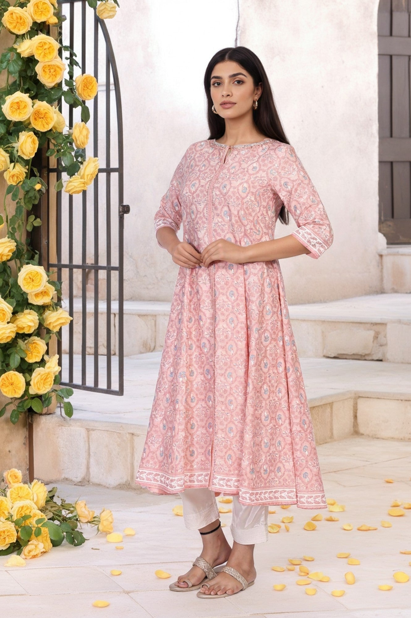 https://cdn.shopify.com/s/files/1/0722/3148/5636/files/W19716-127354_6.jpg?v=1772277539