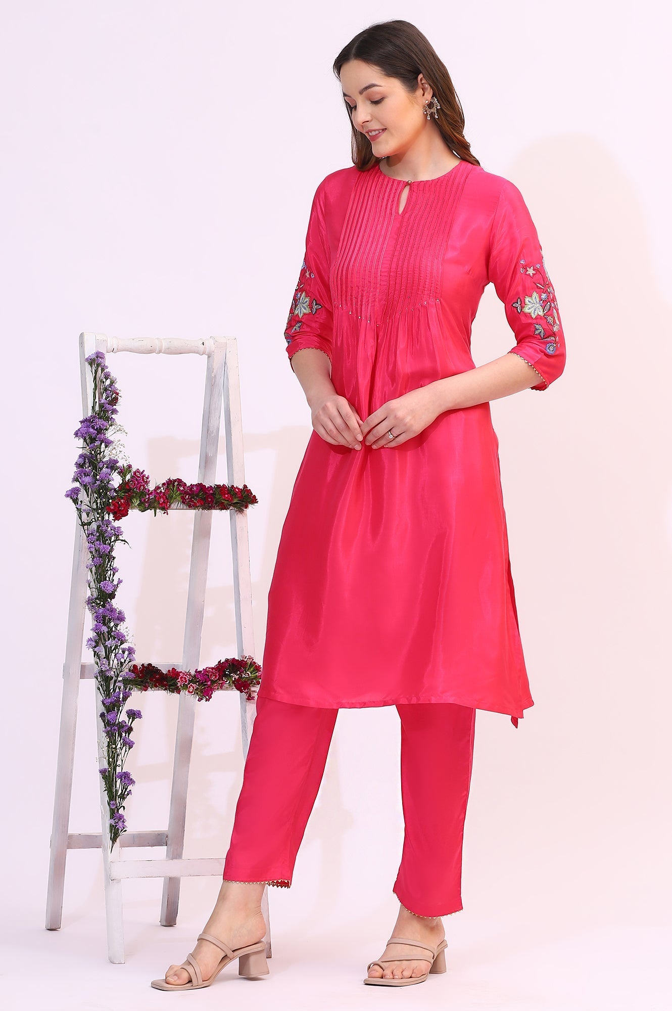 https://cdn.shopify.com/s/files/1/0722/3148/5636/files/W19722-220307_4_ceedab46-5d21-49a2-a62c-d5d3c3cb41ee.jpg?v=1760494361