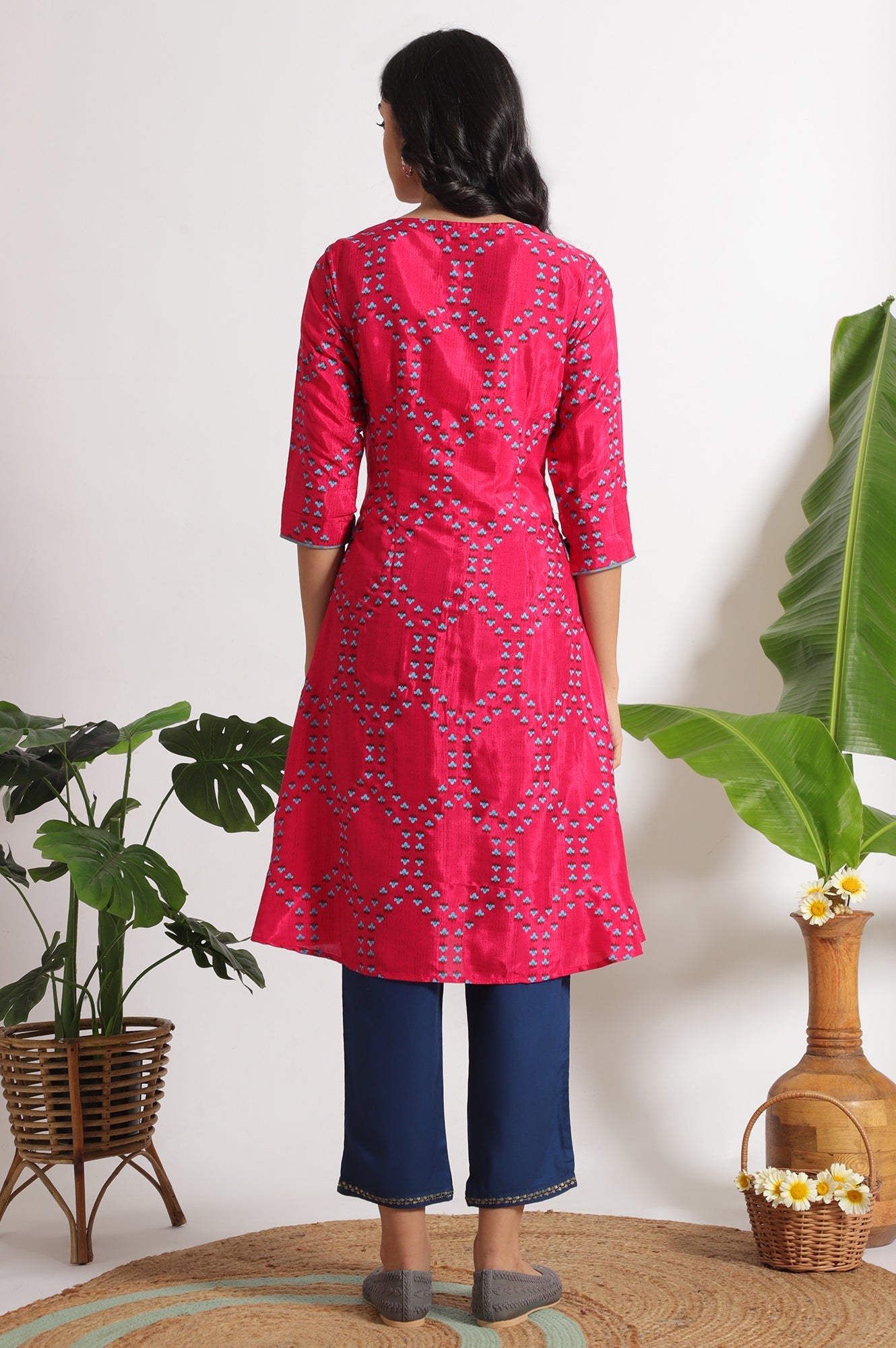 https://cdn.shopify.com/s/files/1/0722/3148/5636/files/W19962-126108_5_a5ccf8a4-3c26-493f-8406-5482f2b473ba.jpg?v=1760494972
