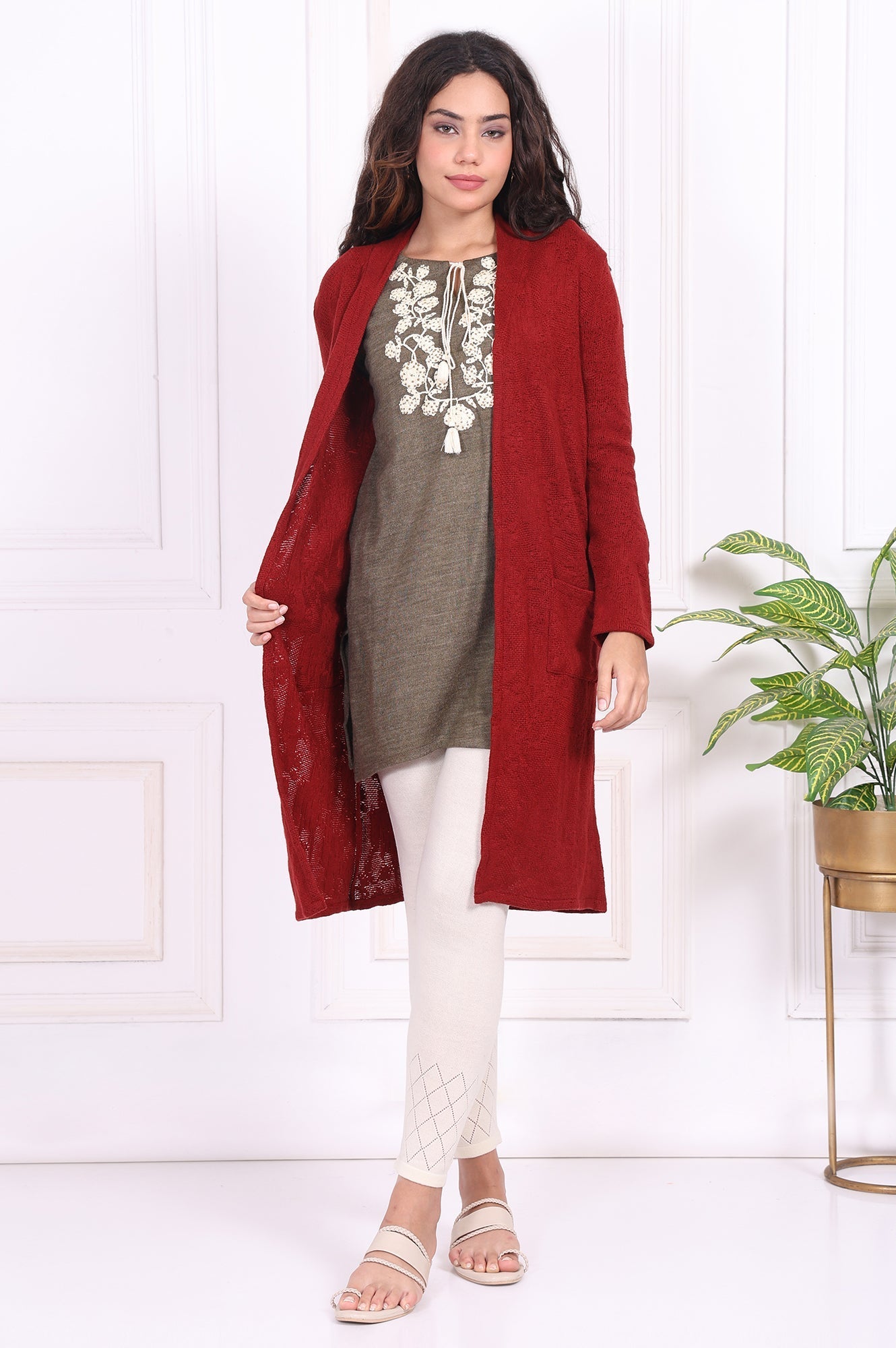 https://cdn.shopify.com/s/files/1/0722/3148/5636/files/W20223-314569_2.jpg?v=1772277870