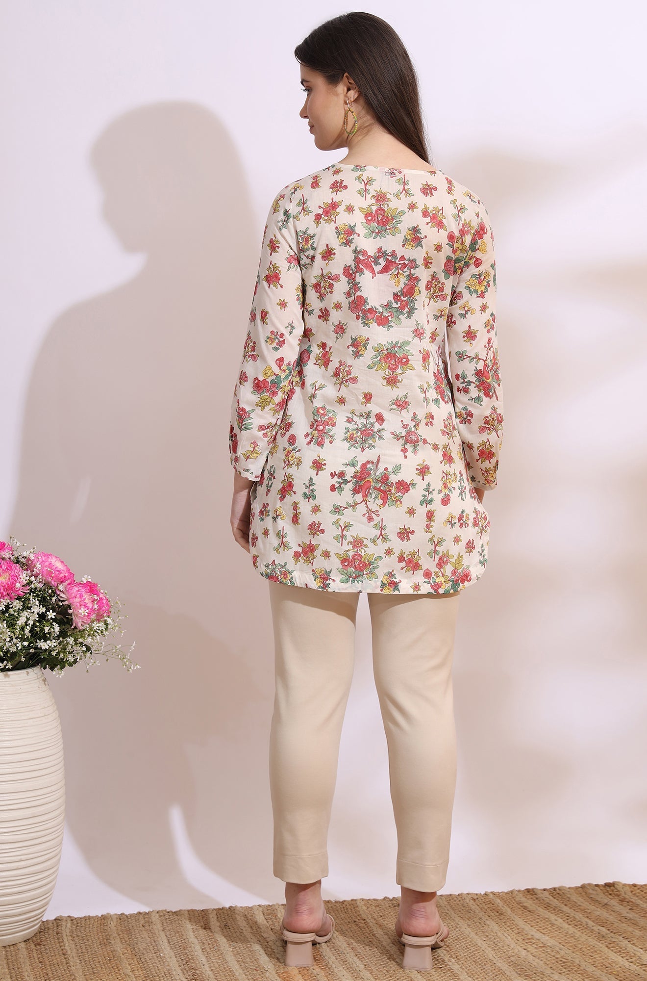 https://cdn.shopify.com/s/files/1/0722/3148/5636/files/W31128-124300_5.jpg?v=1760494366