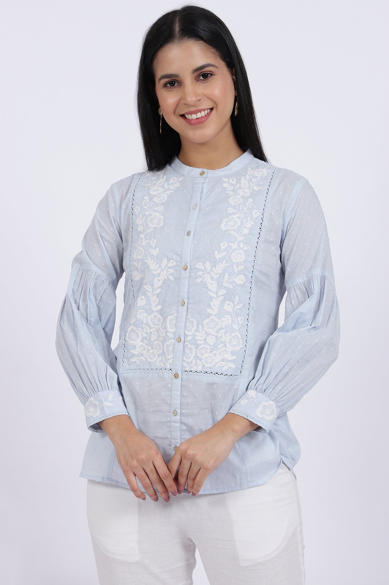 https://cdn.shopify.com/s/files/1/0722/3148/5636/files/W31196-223085_1.jpg?v=1760493376