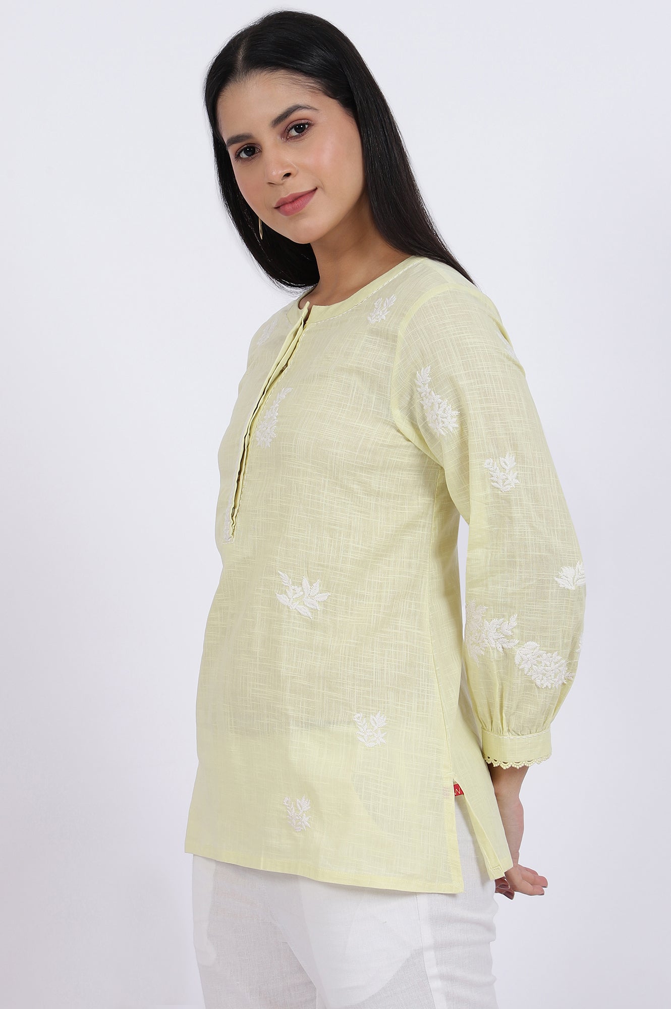 https://cdn.shopify.com/s/files/1/0722/3148/5636/files/W31198-223320_4.jpg?v=1760493960