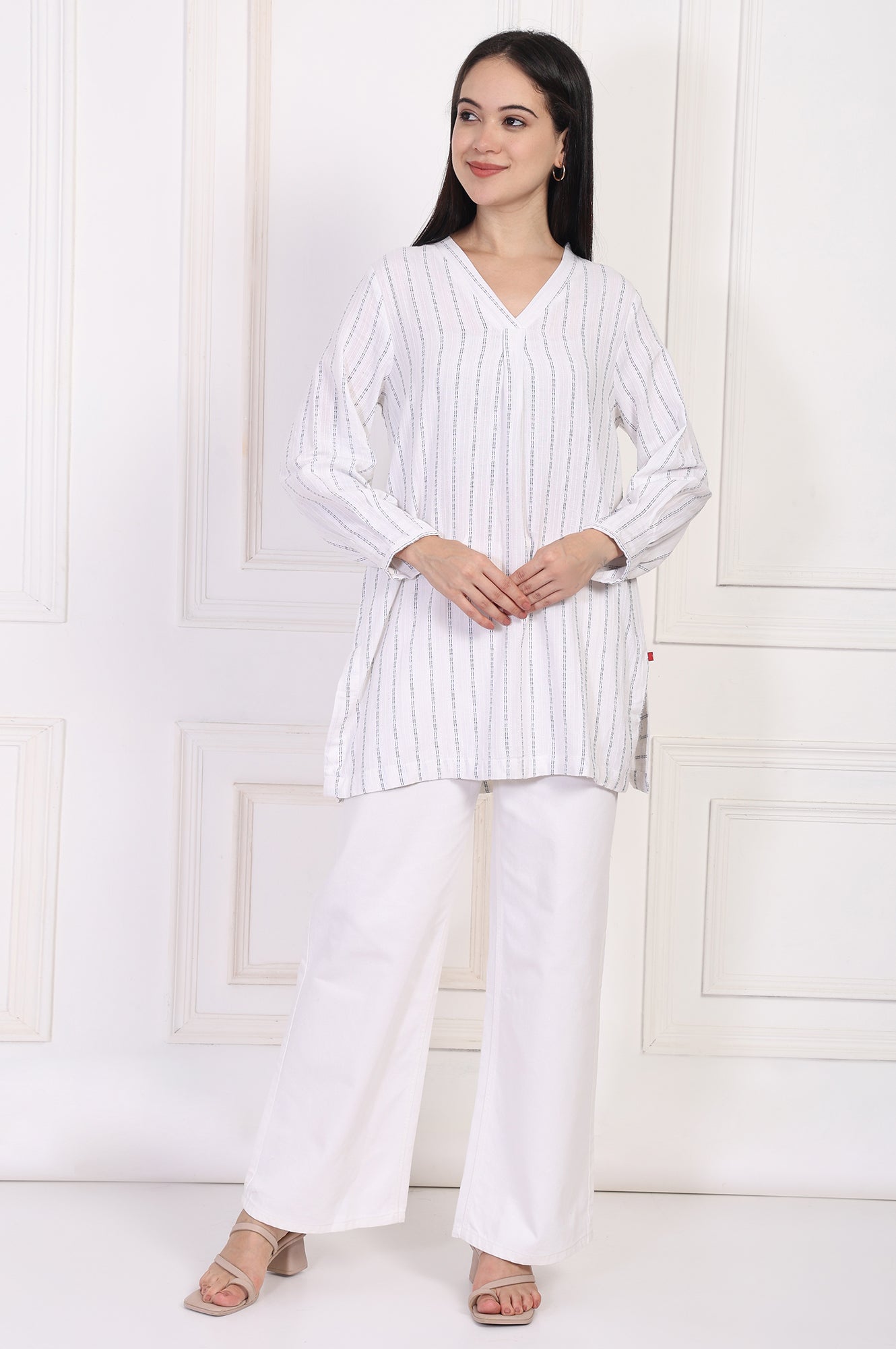 https://cdn.shopify.com/s/files/1/0722/3148/5636/files/W31226-313985_2.jpg?v=1772277789
