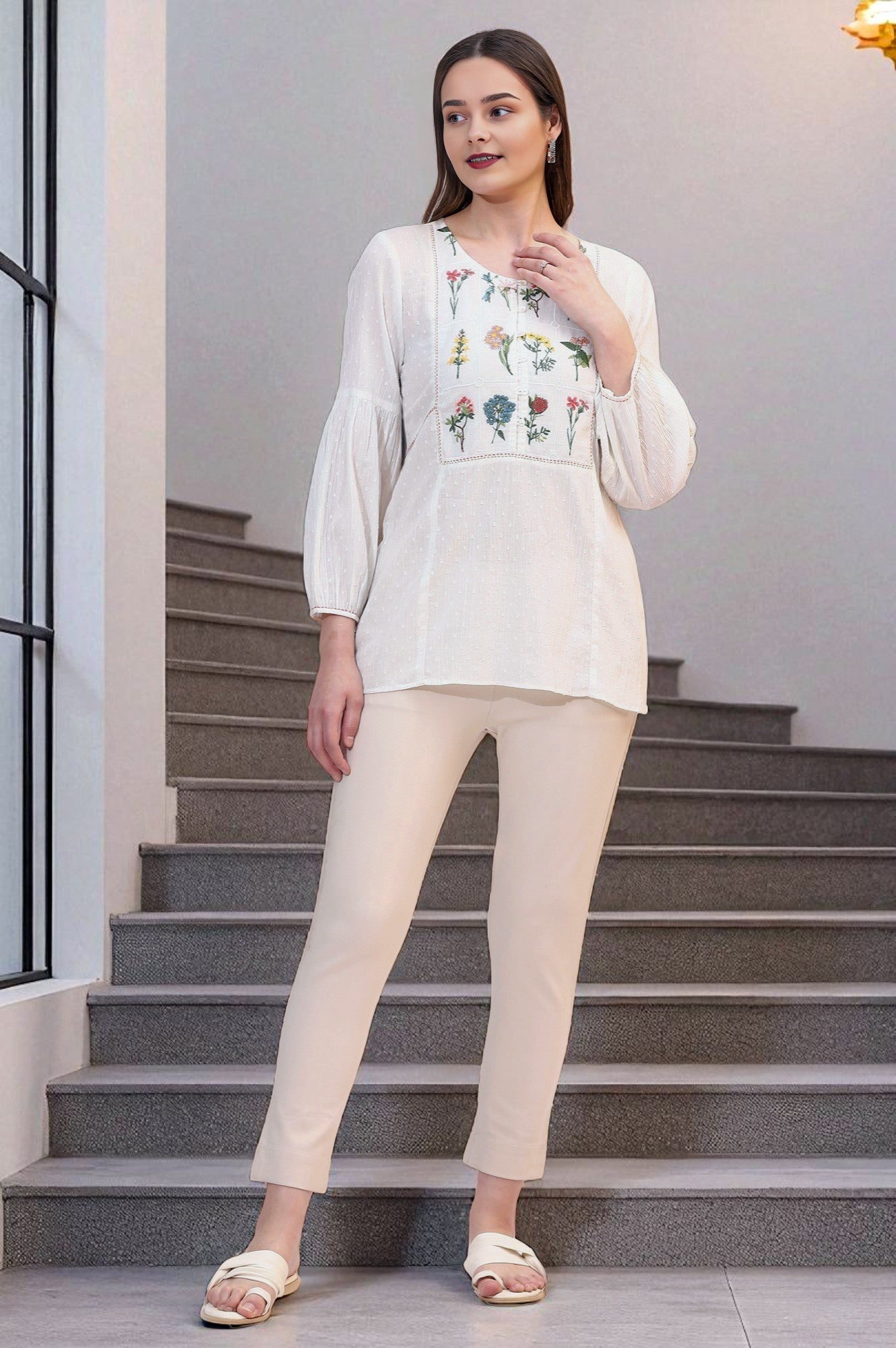 https://cdn.shopify.com/s/files/1/0722/3148/5636/files/W31235-223086.jpg?v=1760494476