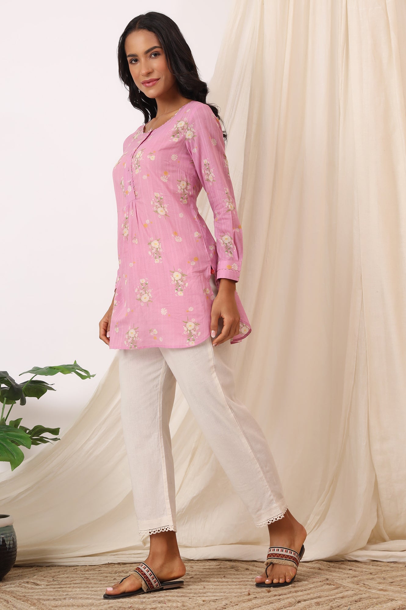 https://cdn.shopify.com/s/files/1/0722/3148/5636/files/W31243-123947_4_6a5dd285-4eac-4bcf-be05-866fcde5aaf5.jpg?v=1760495483