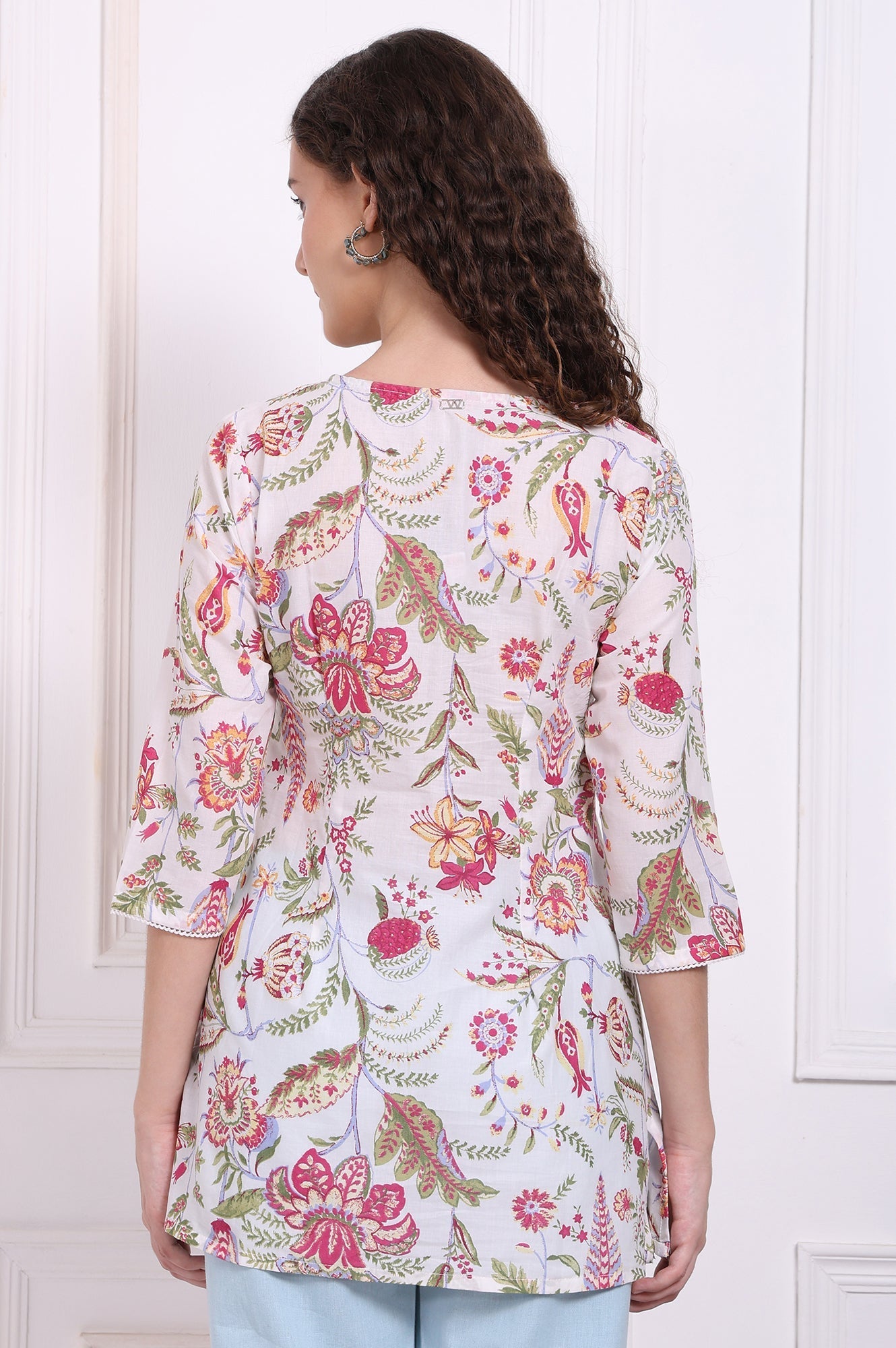 https://cdn.shopify.com/s/files/1/0722/3148/5636/files/W31370-126026_5.jpg?v=1760494993