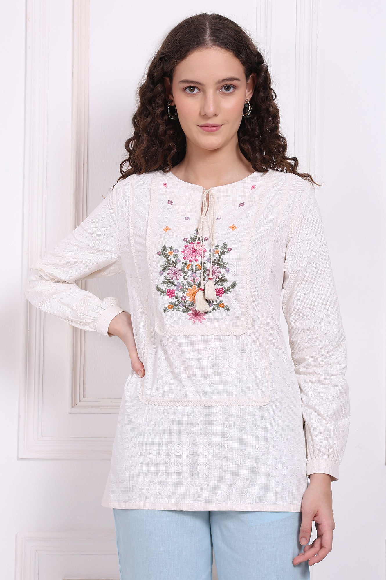 https://cdn.shopify.com/s/files/1/0722/3148/5636/files/W31375-125867_1.jpg?v=1760494999