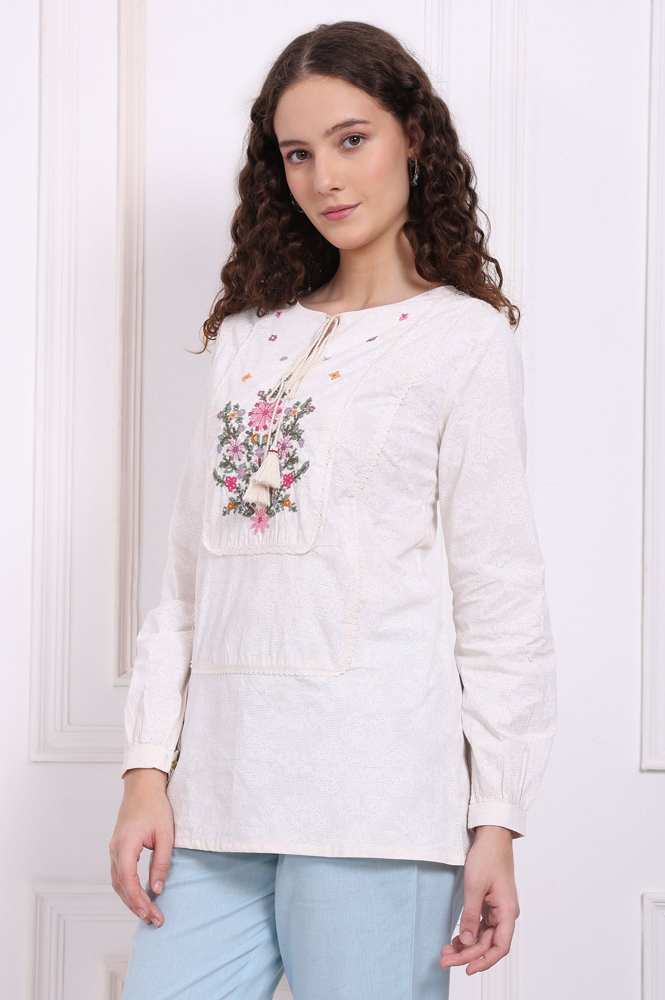 https://cdn.shopify.com/s/files/1/0722/3148/5636/files/W31375-125867_4.jpg?v=1760494999