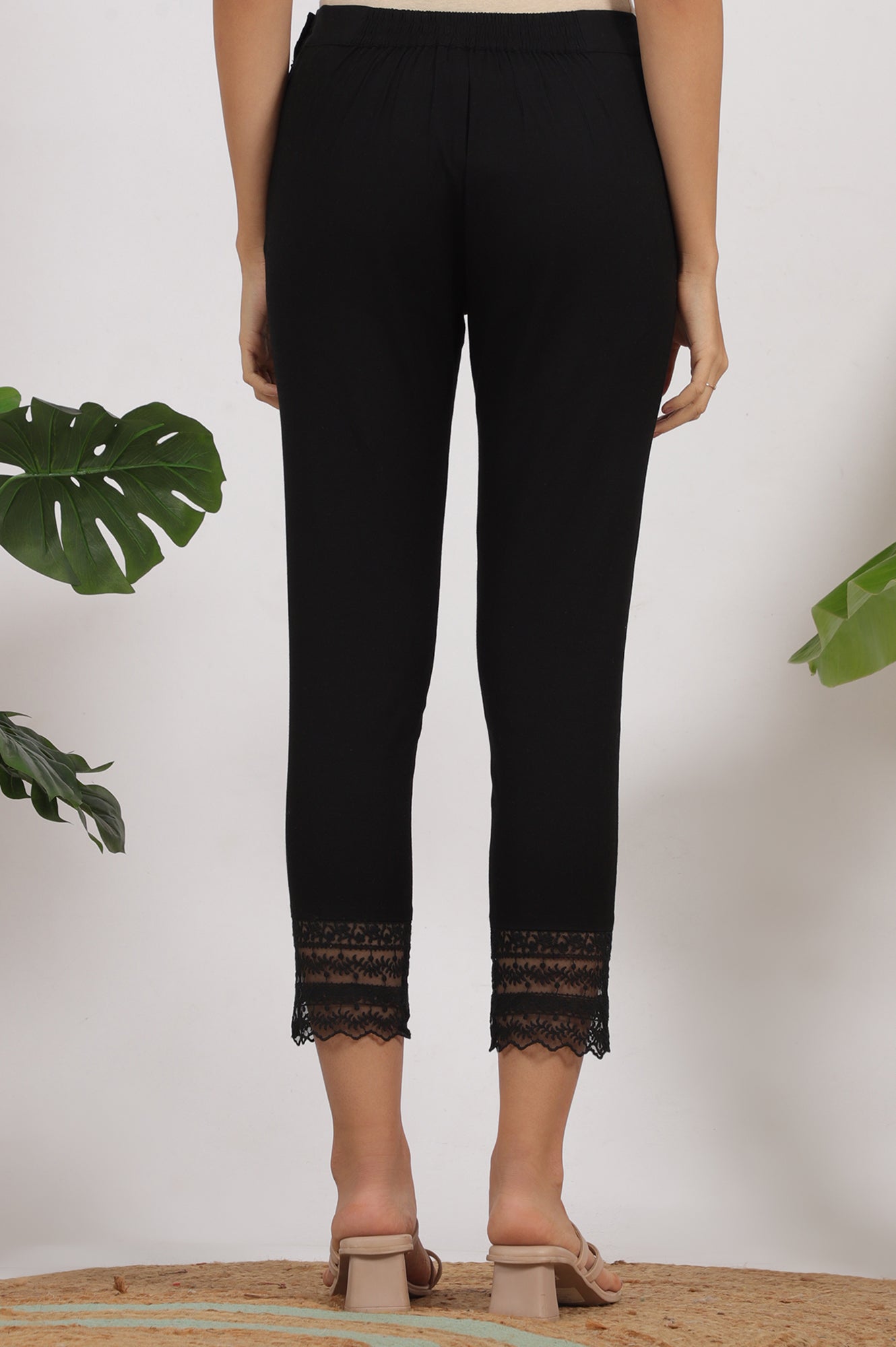 https://cdn.shopify.com/s/files/1/0722/3148/5636/files/W62262-221234_3_a59091fa-a19f-4b04-bf4a-8ca3502121a2.jpg?v=1760495065
