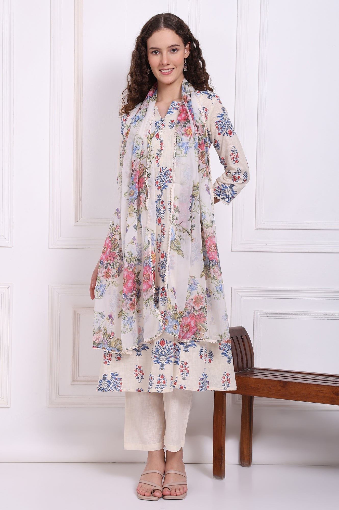 https://cdn.shopify.com/s/files/1/0722/3148/5636/files/W82620-125823_4.jpg?v=1772276804