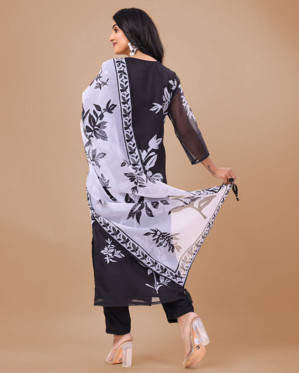 Women Embroidery Worked Kurta With Pant