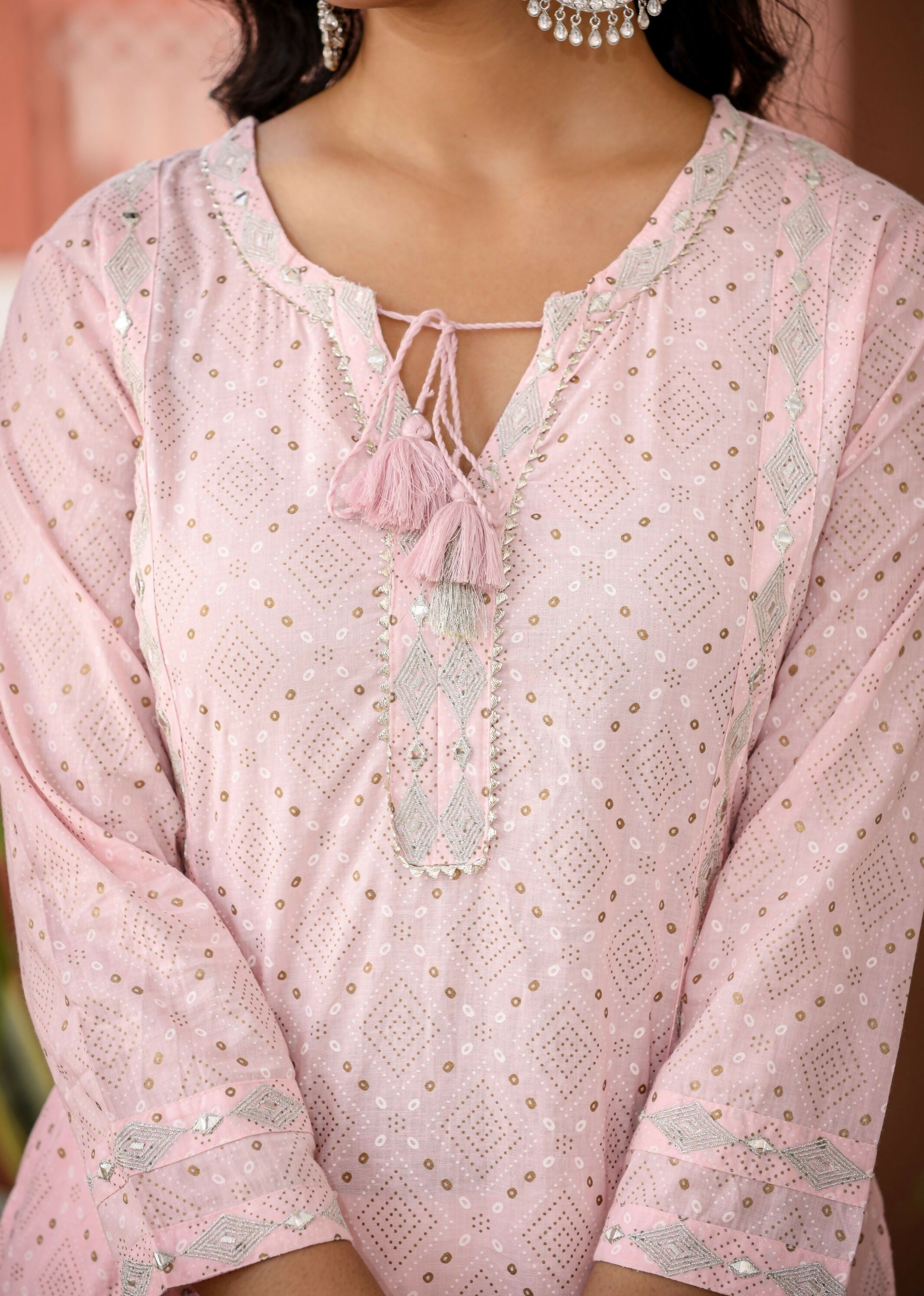 Kaajh Women's Pastel Pink Printed Kurta Pant Set - Distacart