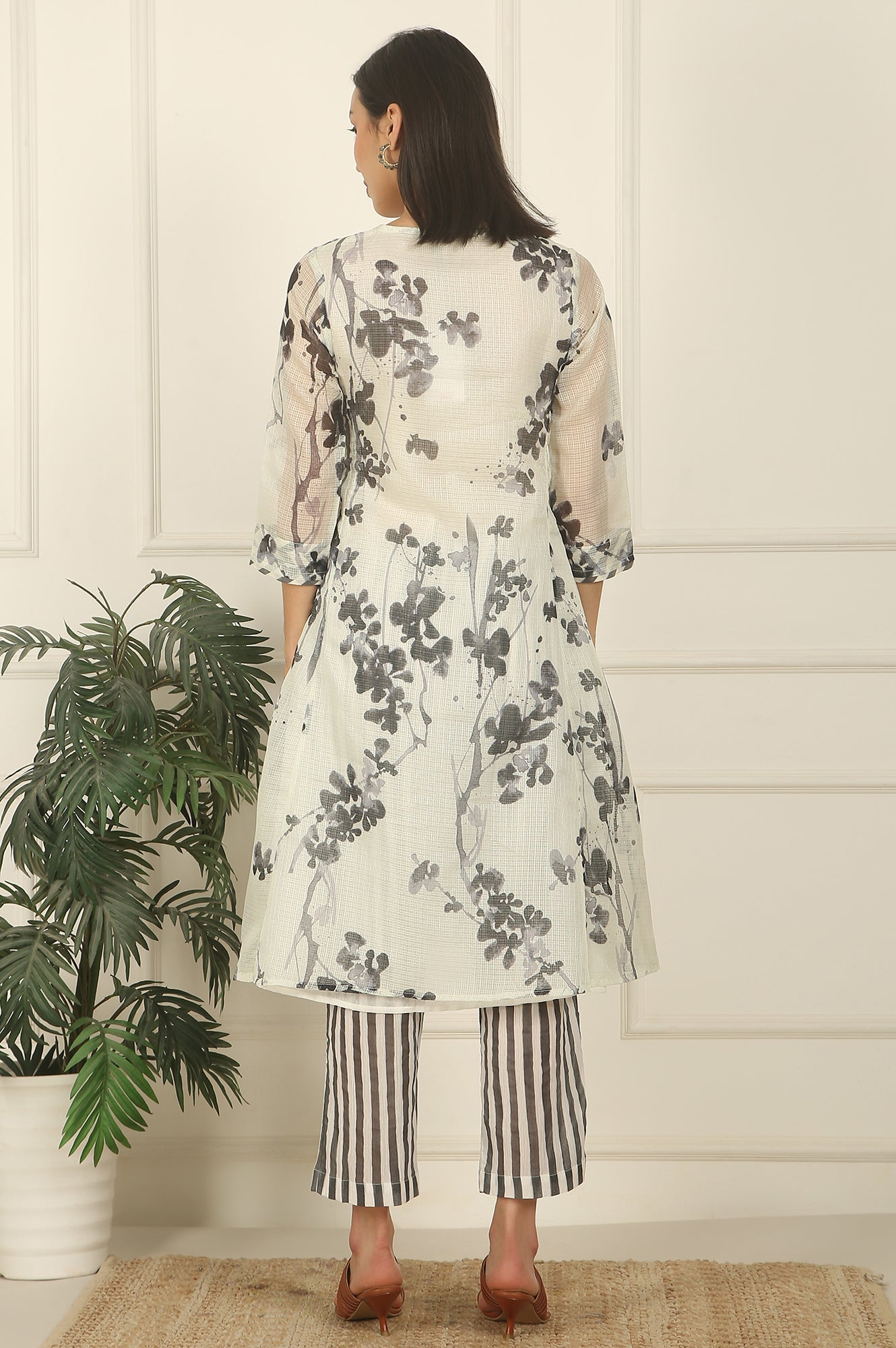 https://cdn.shopify.com/s/files/1/0722/3148/5636/files/WS12243-125308_5.jpg?v=1772276738