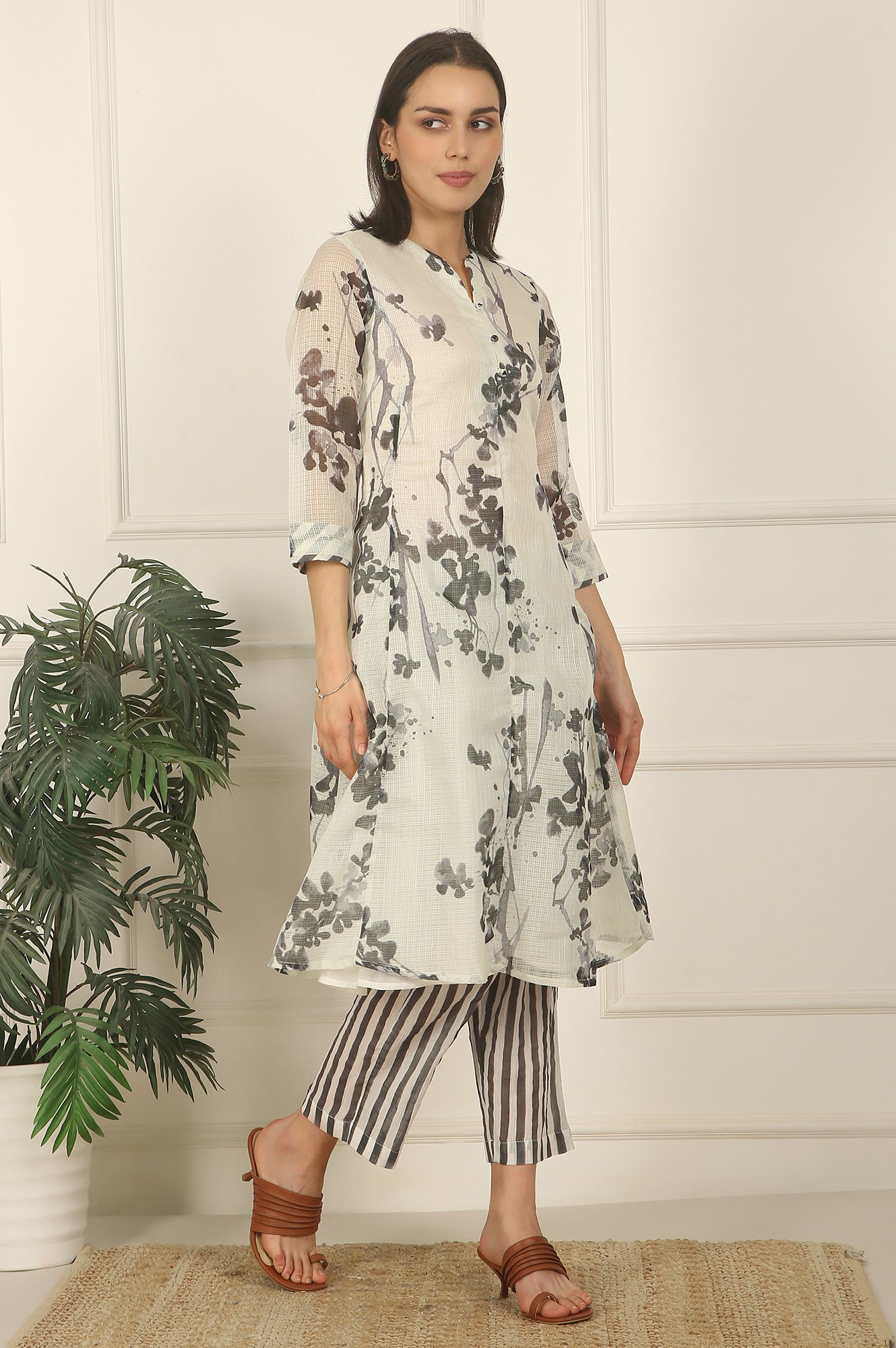 https://cdn.shopify.com/s/files/1/0722/3148/5636/files/WS12243-125308_6.jpg?v=1772276738